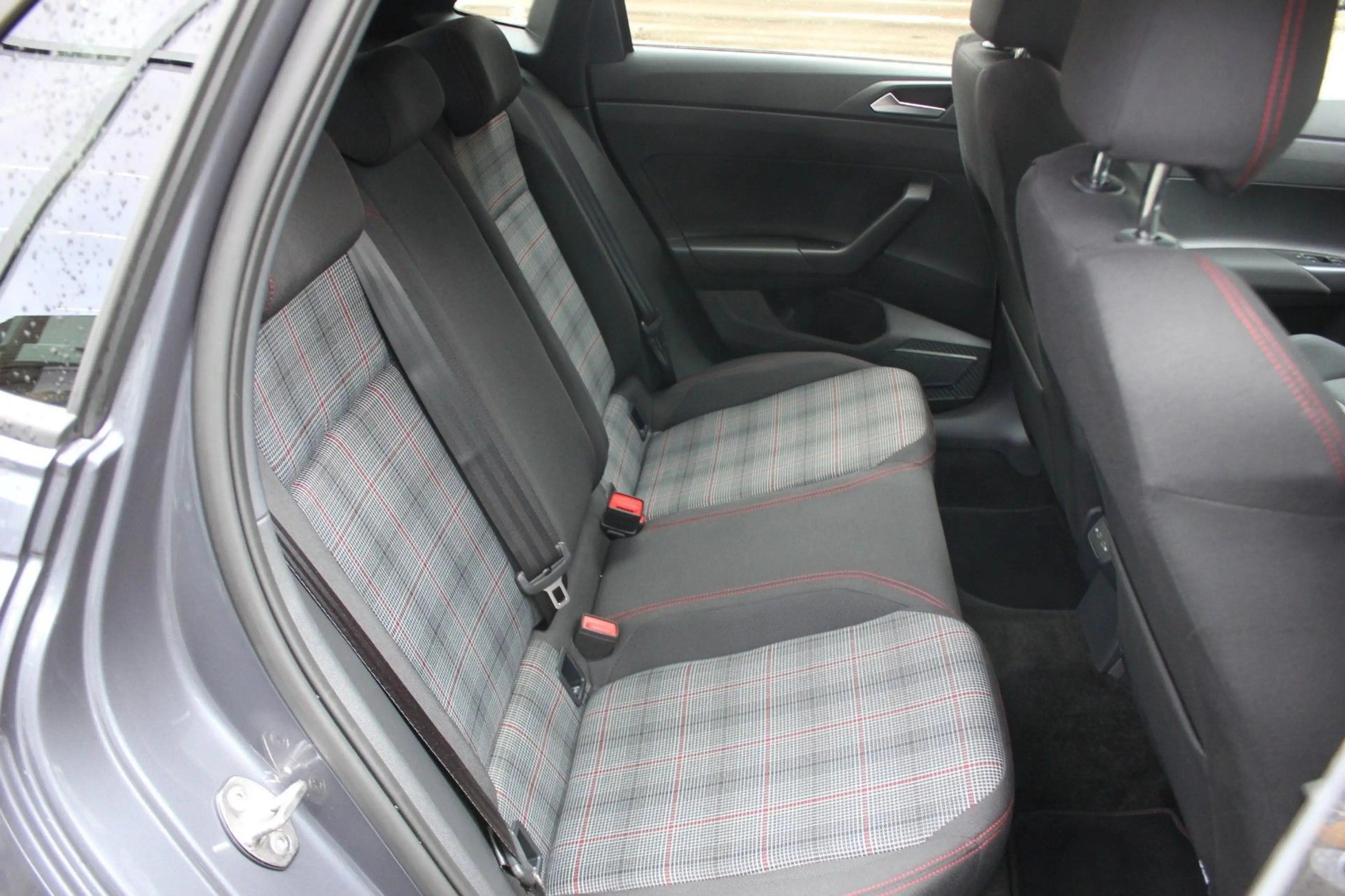 Volkswagen Polo VI GTI 2.0 TSI DSG LED,ACC,SHZ,App-Connect — photo 9