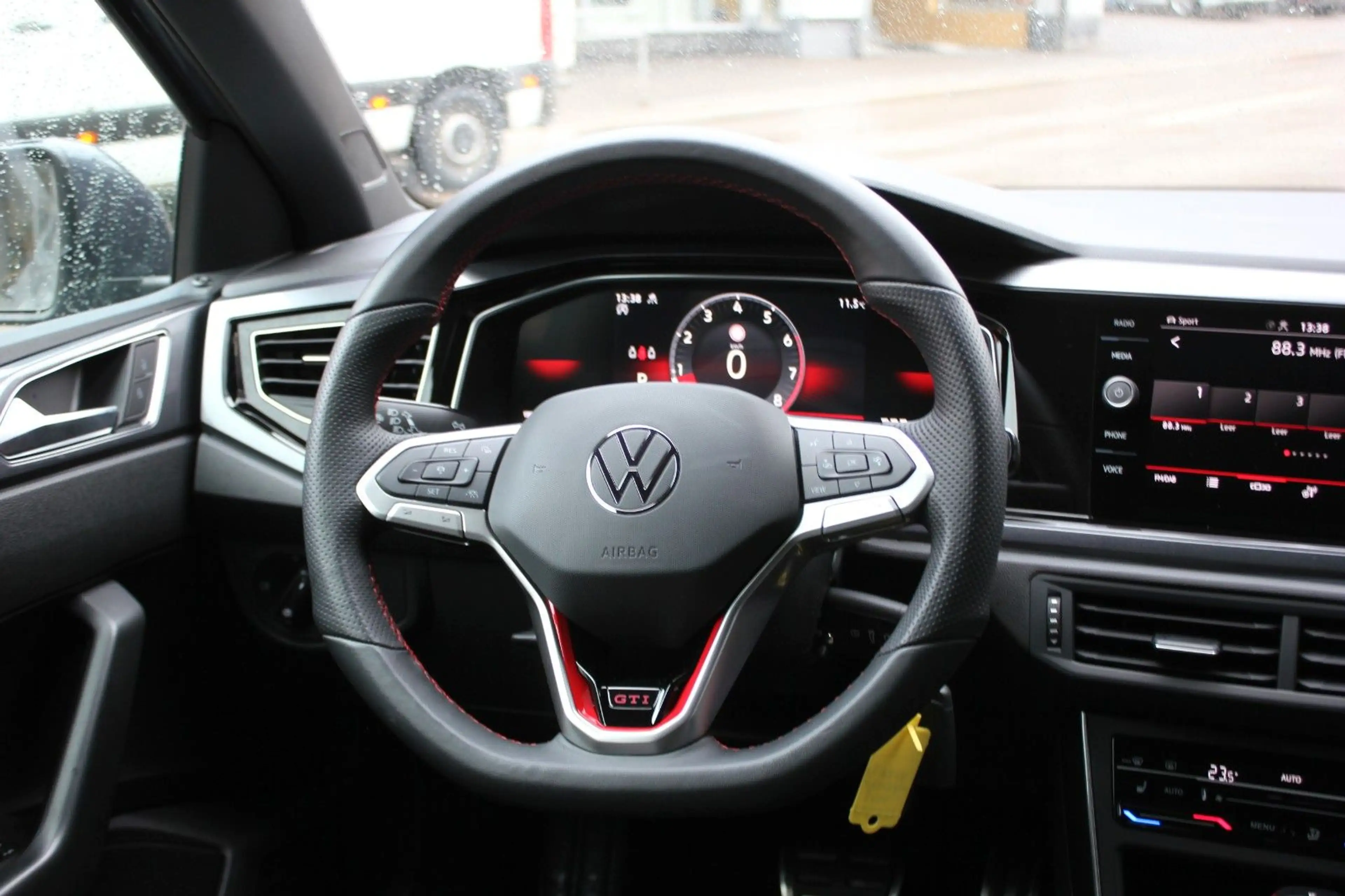 Volkswagen Polo VI GTI 2.0 TSI DSG LED,ACC,SHZ,App-Connect — photo 12