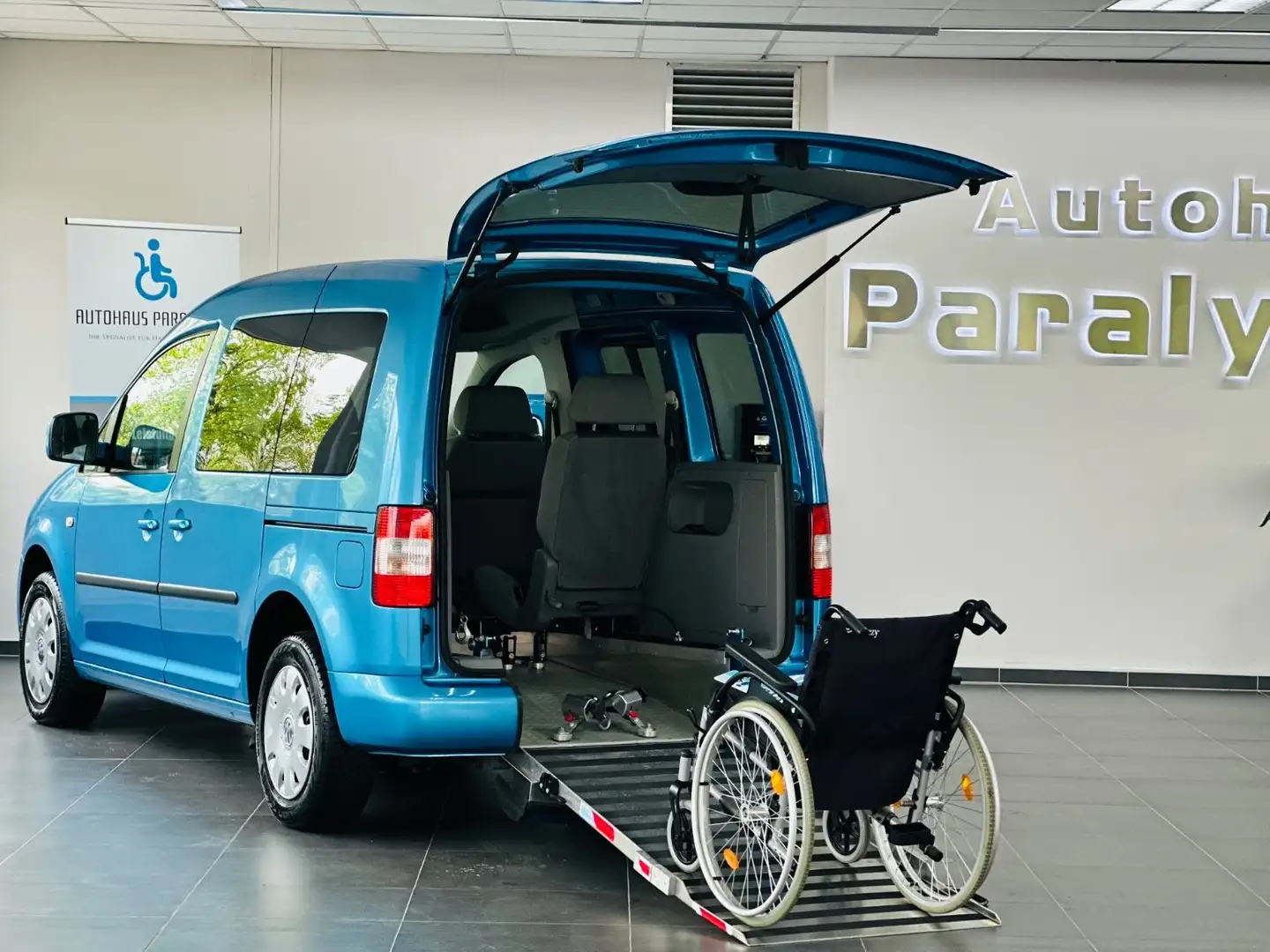 Volkswagen Caddy Life 1.9 TDI DSG Behindertengerecht-Rampe Bleu - 1