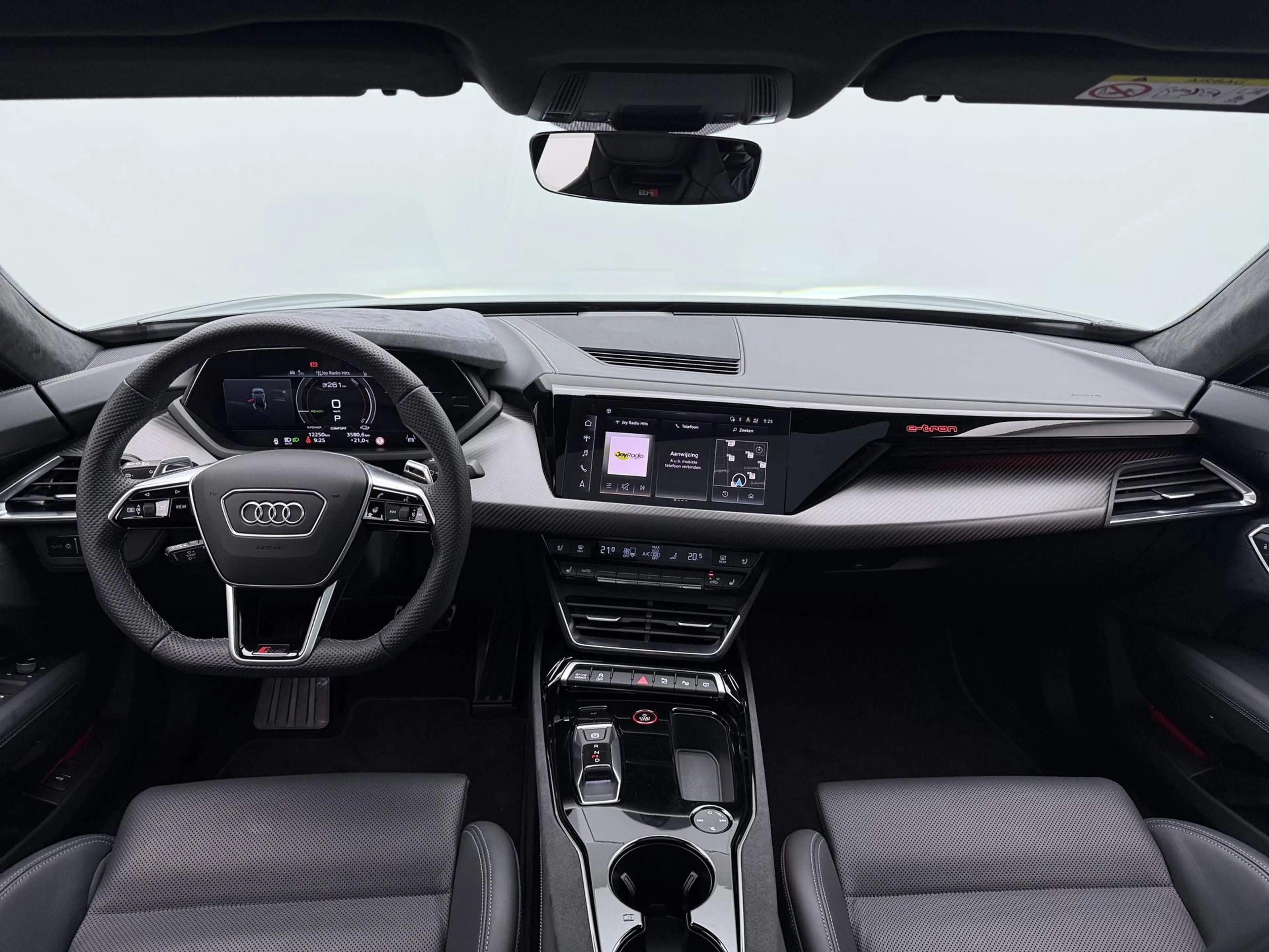 Audi RS e-tron GT 93 kWh 600 pk | B&O 3D | head-up display | panoram — photo 12