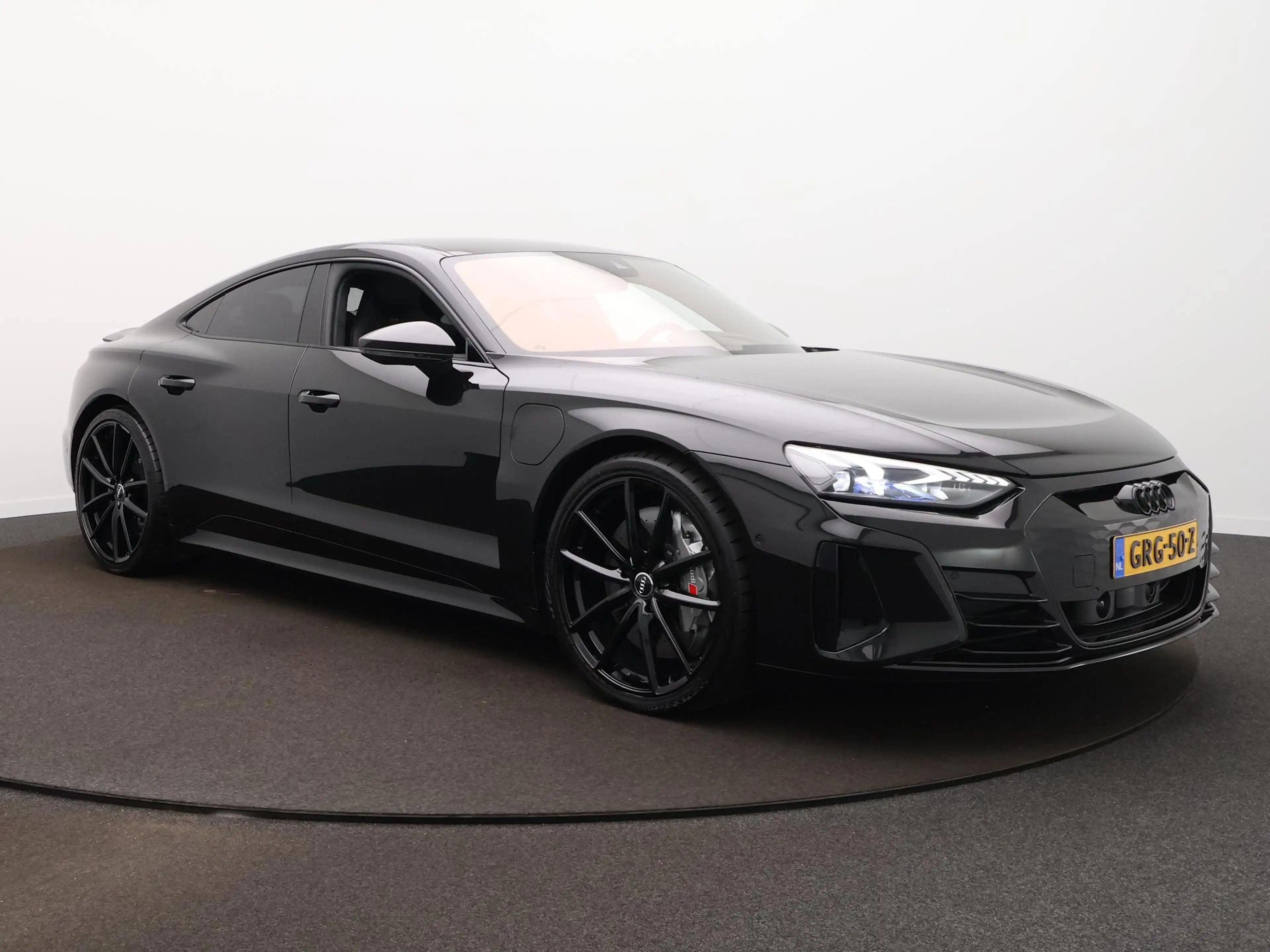 Audi RS e-tron GT 93 kWh 600 pk | B&O 3D | head-up display | panoram — photo 3