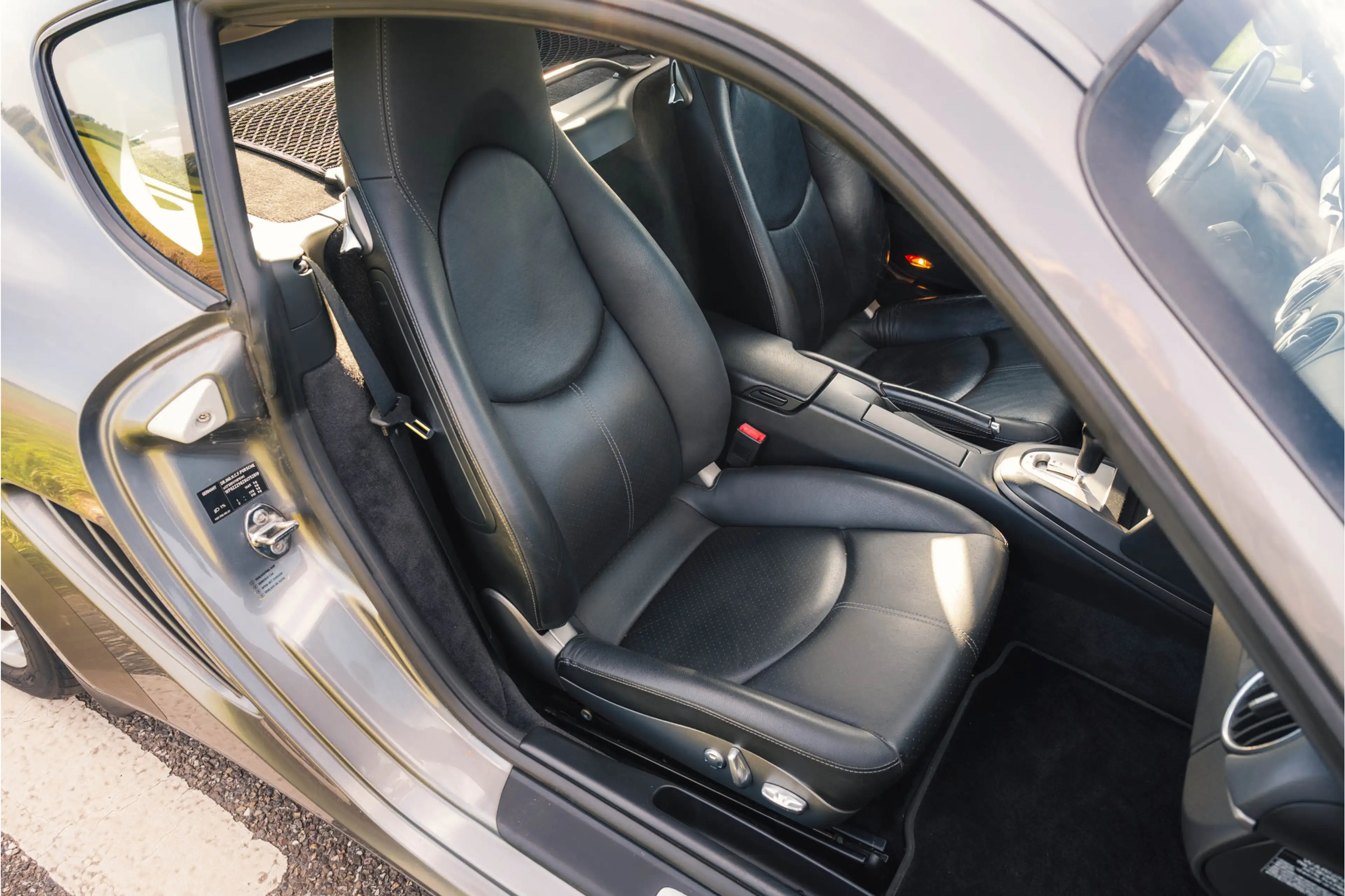 Porsche Cayman 2.7 — photo 15