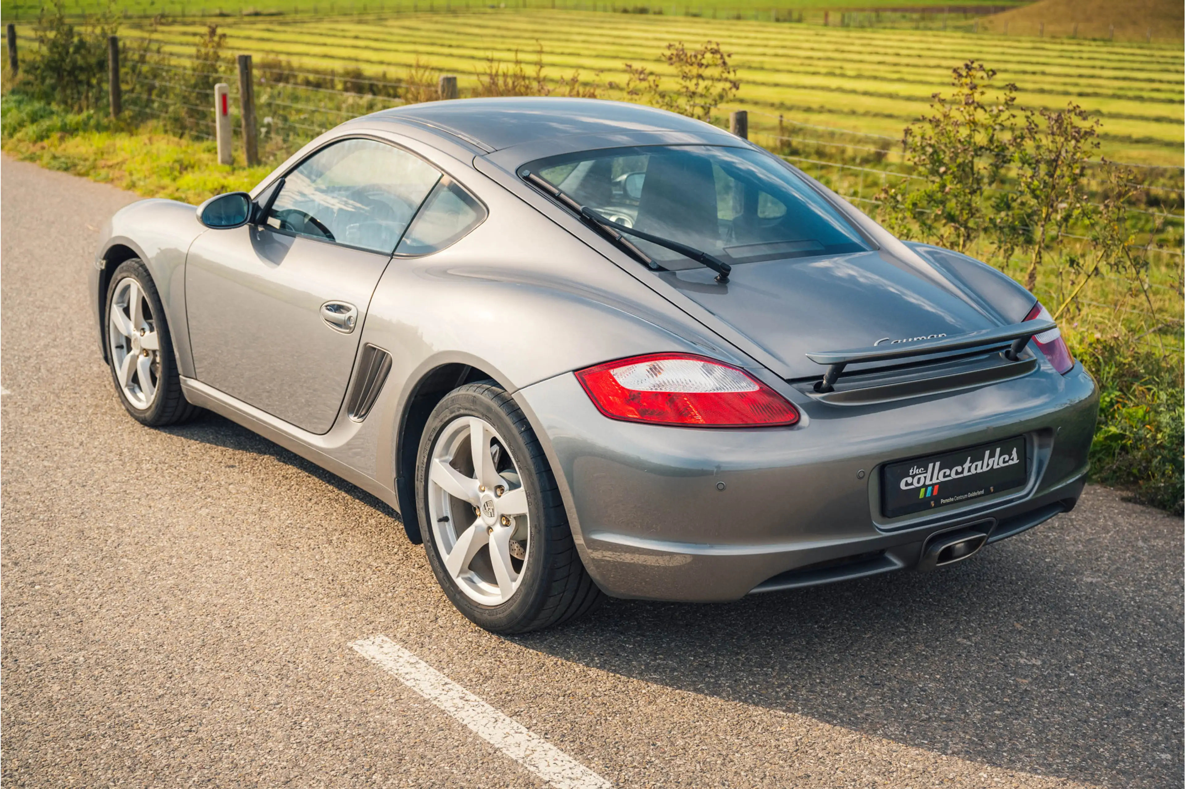 Porsche Cayman 2.7 — photo 4