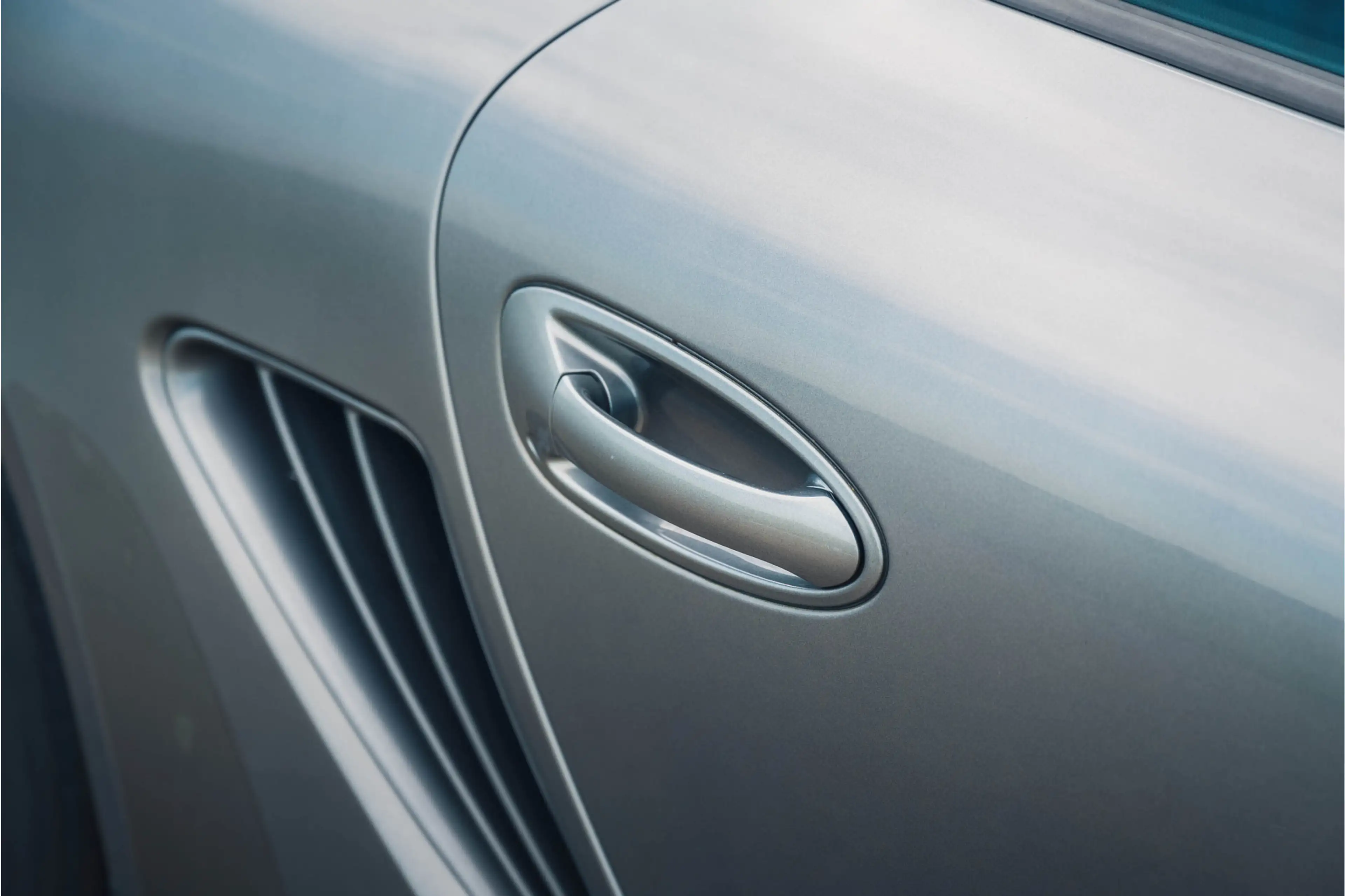 Porsche Cayman 2.7 — photo 12