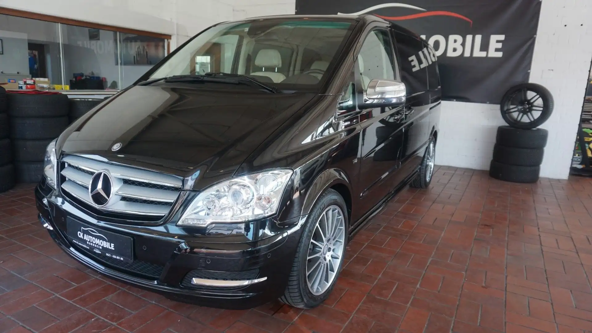 Mercedes-Benz Viano 3.0 CDI Avantgarde komp.AHK BI-XENON NAVI! Schwarz - 2