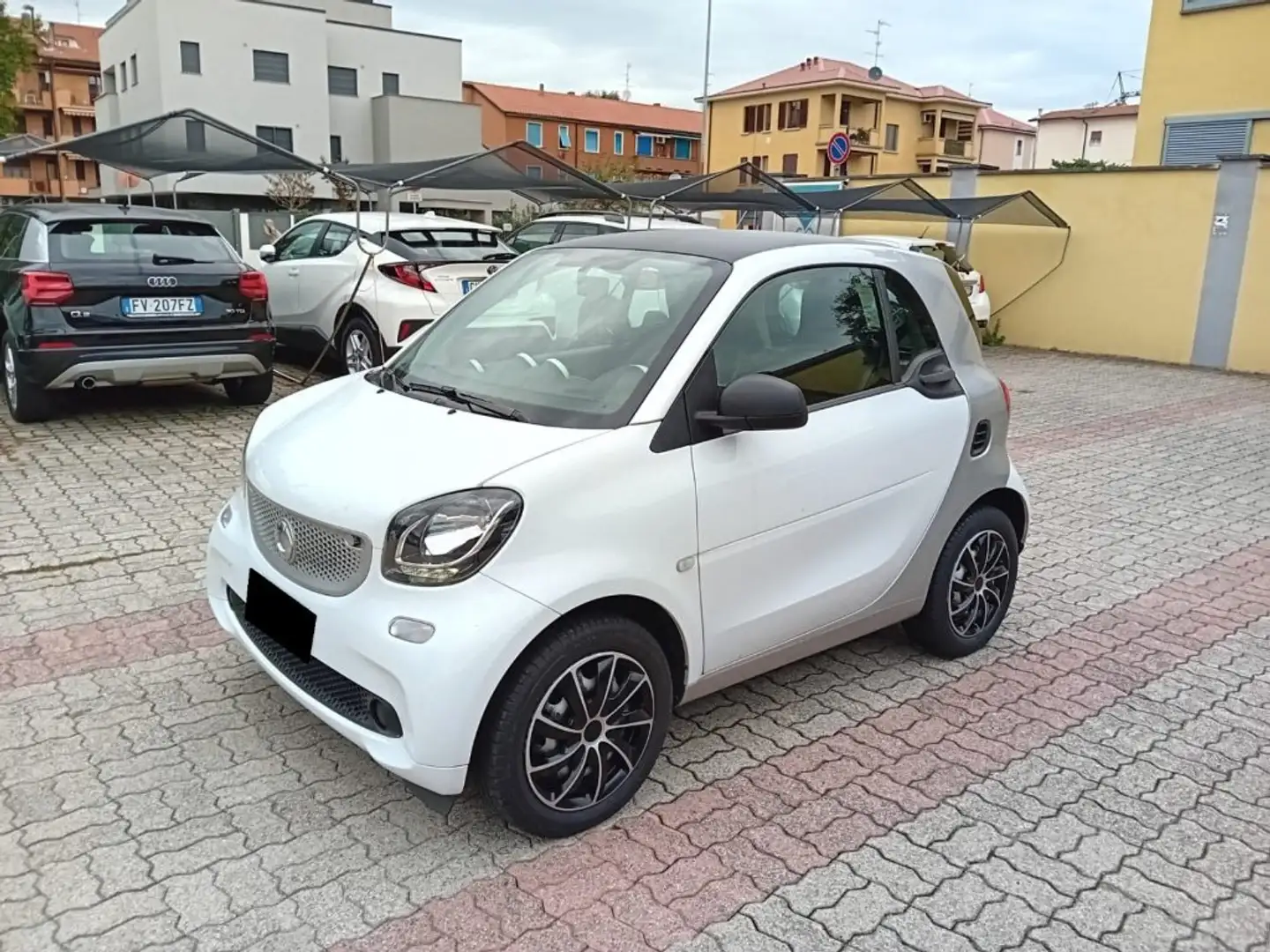 smart forTwo 70 1.0 twinamic Youngster Weiß - 1