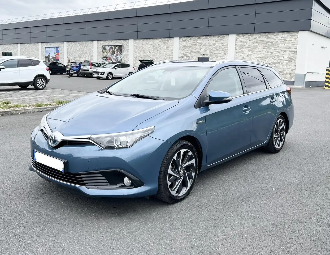 Toyota Auris Touring Sports 1.8h Lounge cvt Blu/Azzurro - 2
