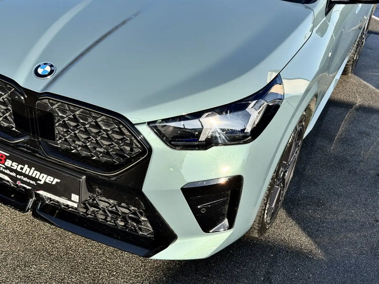 BMW X2 sDrive20i 48V Aut. Grün - 2