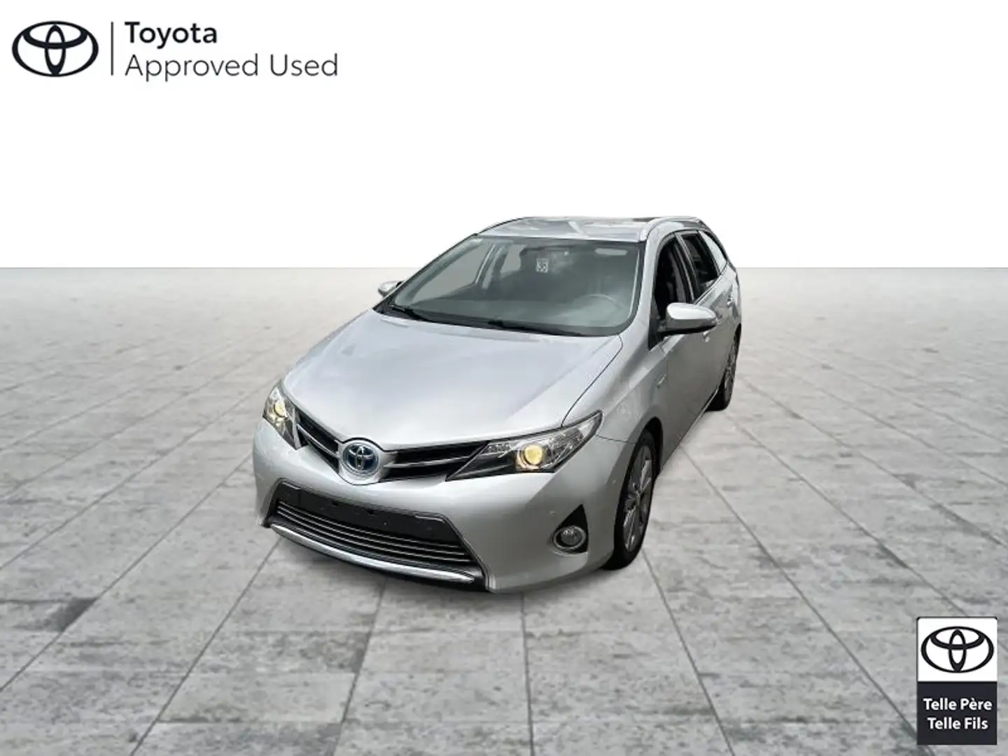 Toyota Auris Lounge Gris - 1