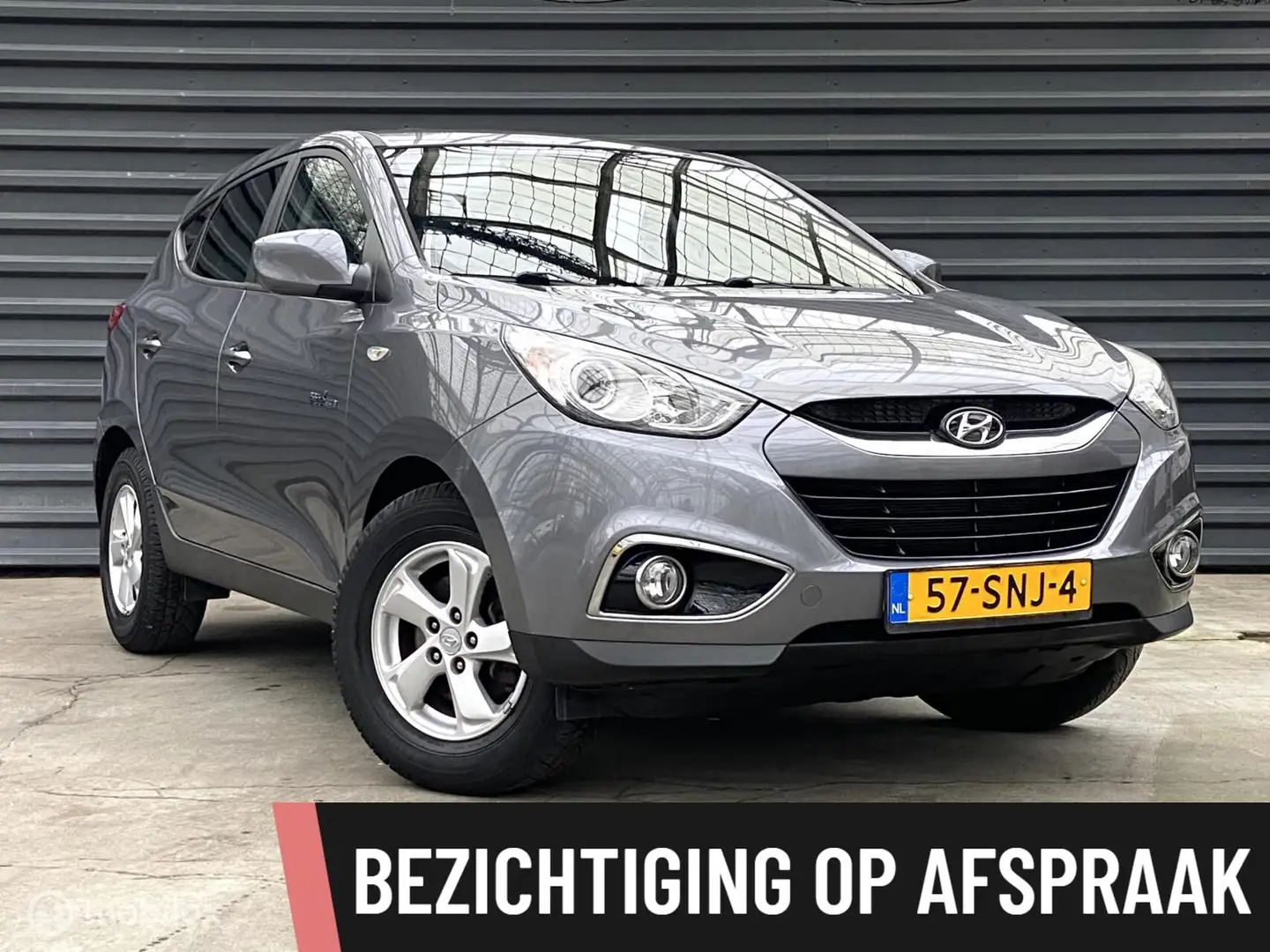 Hyundai iX35 1.6i GDI Dynamic / 1e EIG / LAGE KM / KEURIG ! Gris - 1