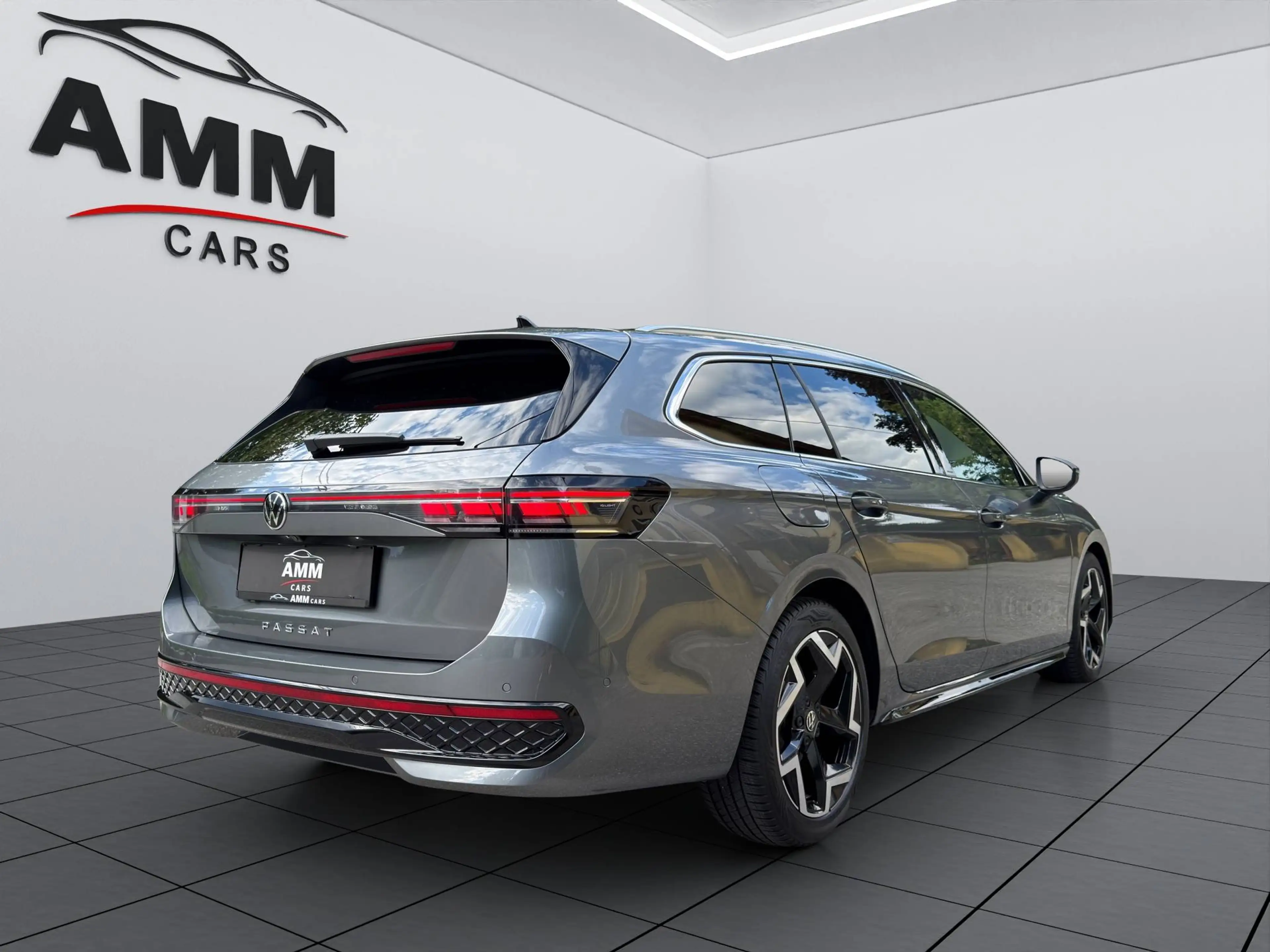 Volkswagen Passat Variant 2.0 TDI R-Line IQ-LIGHT*MASSAGE*KAMERA*METALLIC — photo 4