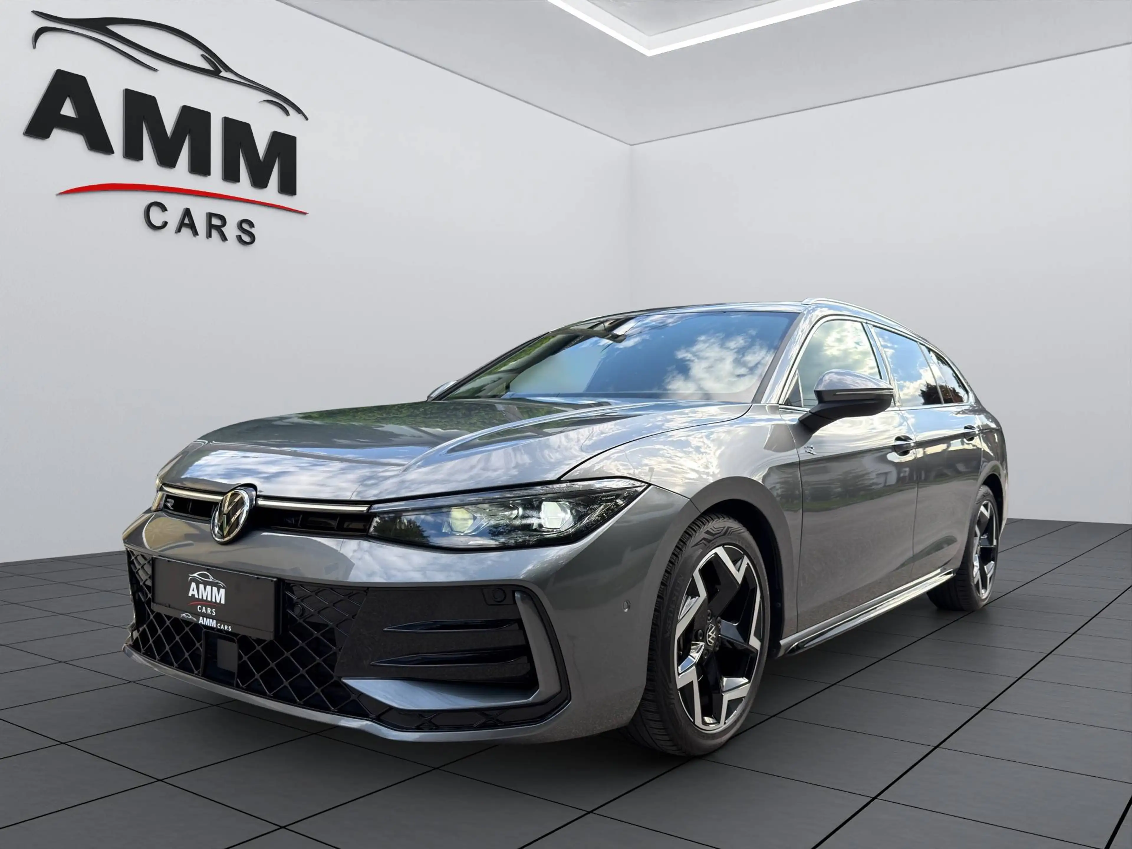 Volkswagen Passat Variant 2.0 TDI R-Line IQ-LIGHT*MASSAGE*KAMERA*METALLIC — photo 2