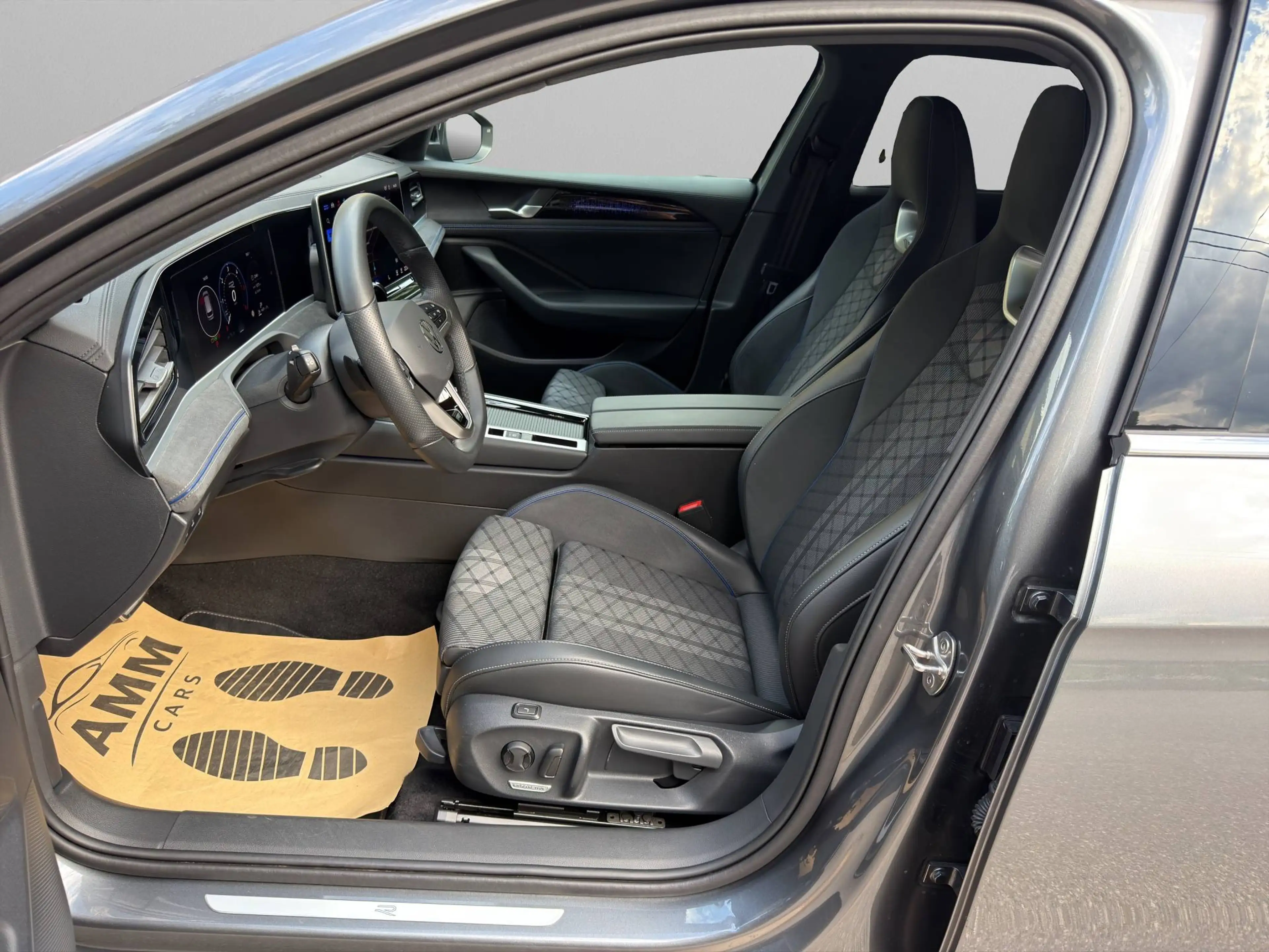 Volkswagen Passat Variant 2.0 TDI R-Line IQ-LIGHT*MASSAGE*KAMERA*METALLIC — photo 13