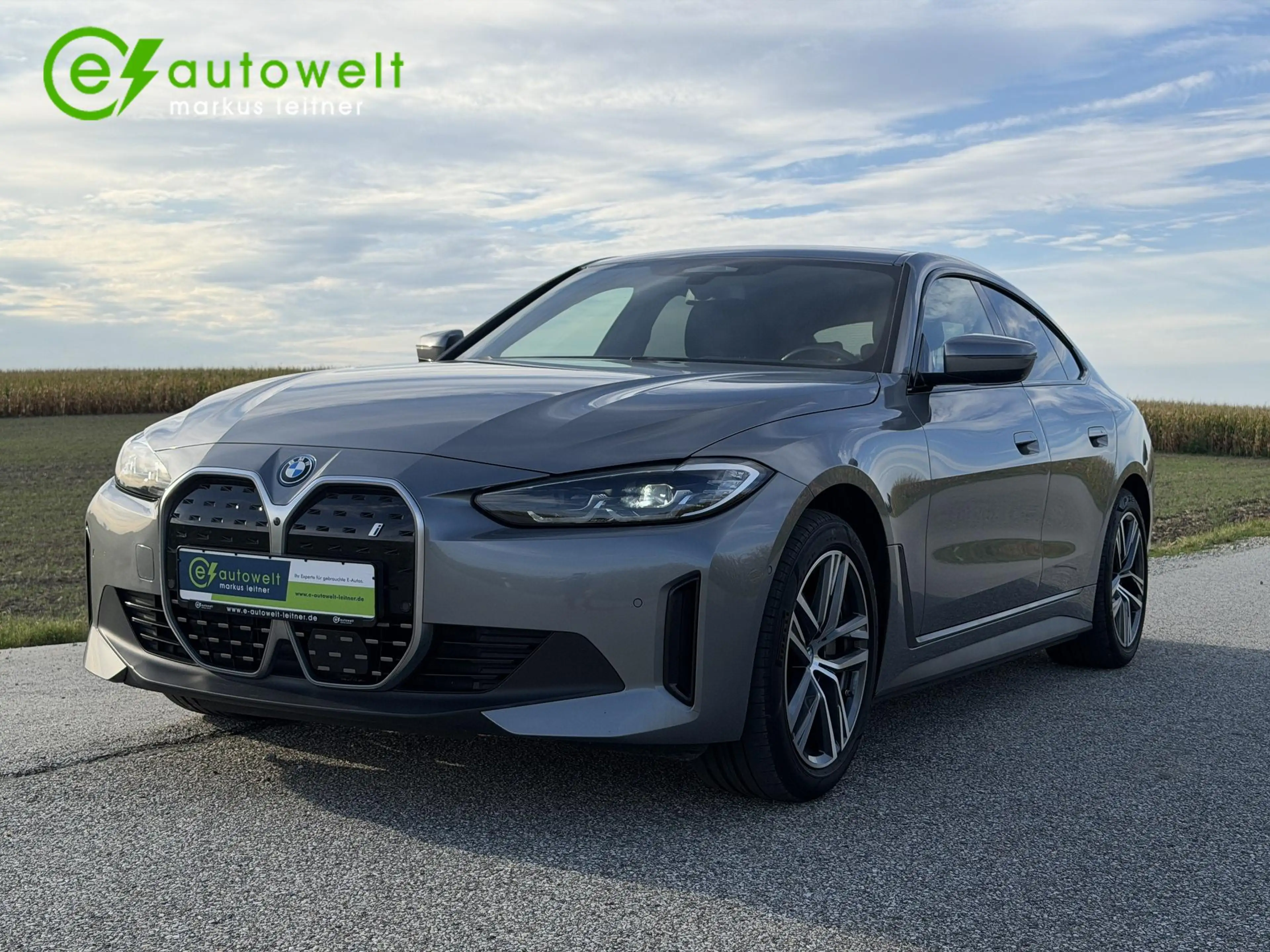 BMW i4 eDrive35 DA Prof HeadUp Park Plus Komfortzugang — photo 8