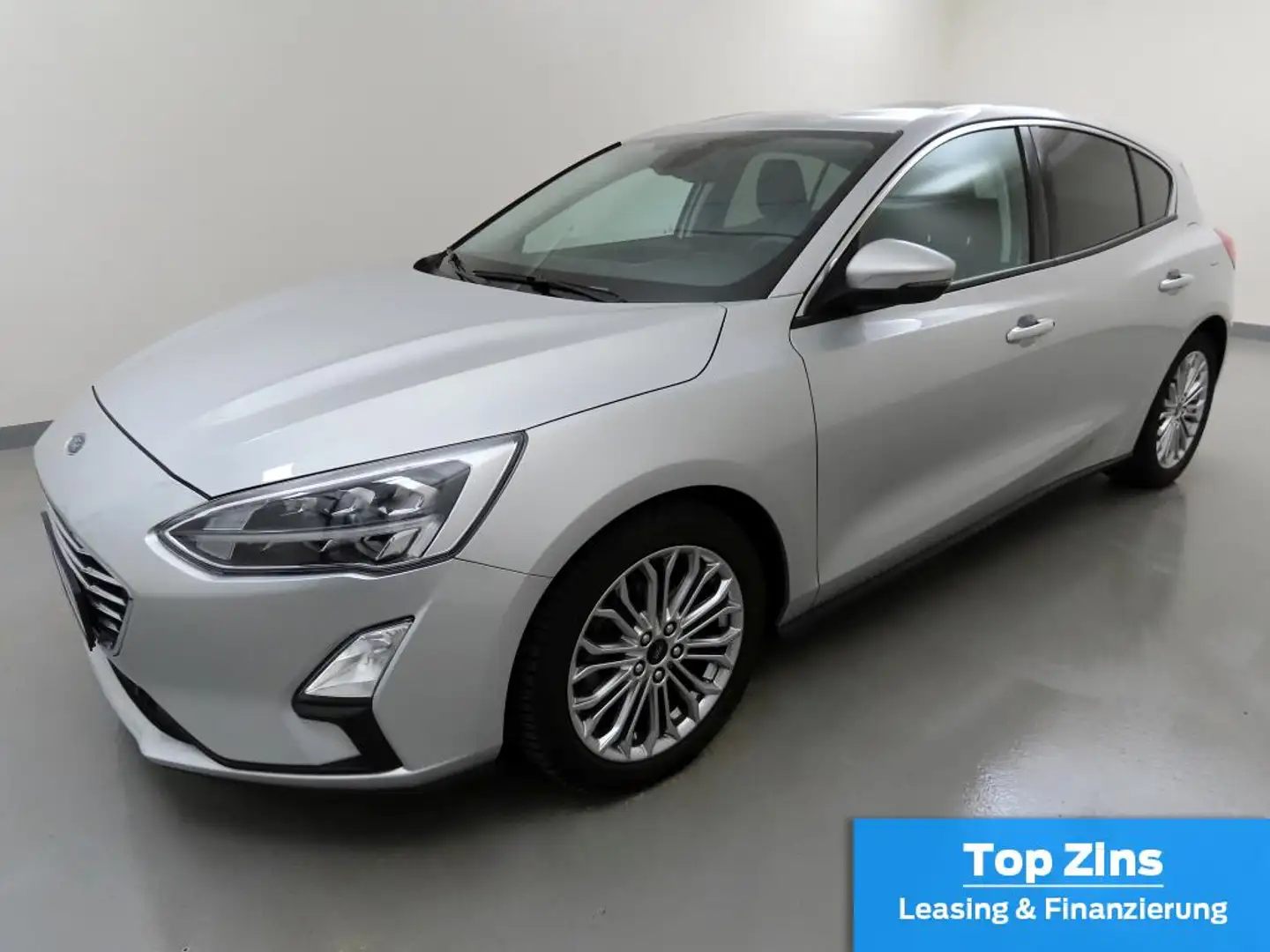 Ford Focus 1.5 EcoB Aut. Titanium AHK+LED+Winterpaket Silber - 2