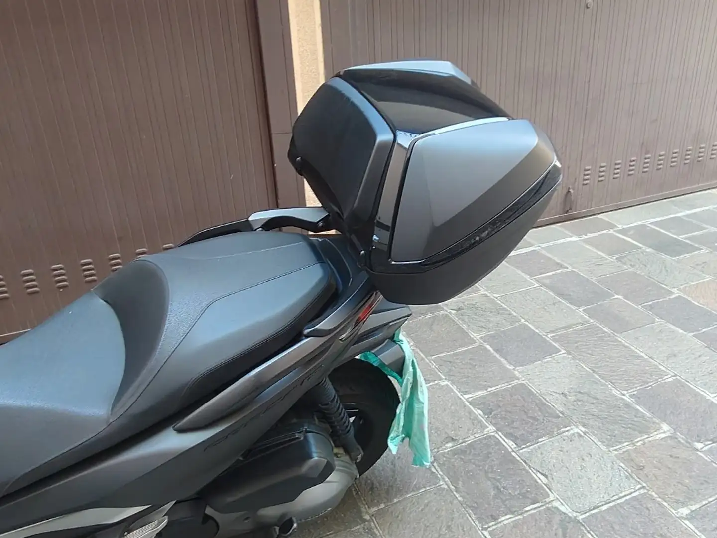 Honda Forza 300 delux Negru - 2