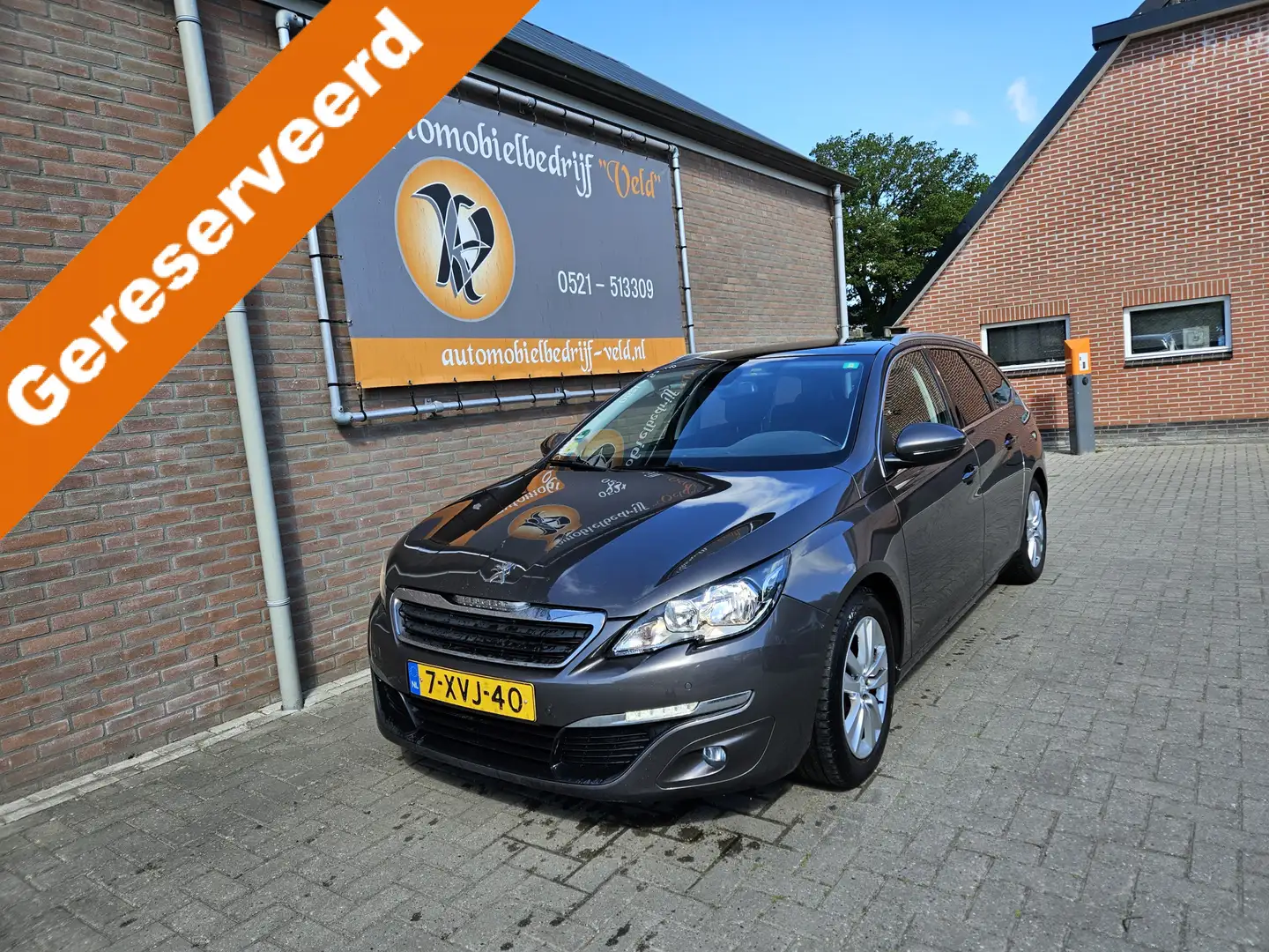 Peugeot 308 SW 1.6 BlueHDI Blue Lease Executive Grijs - 1