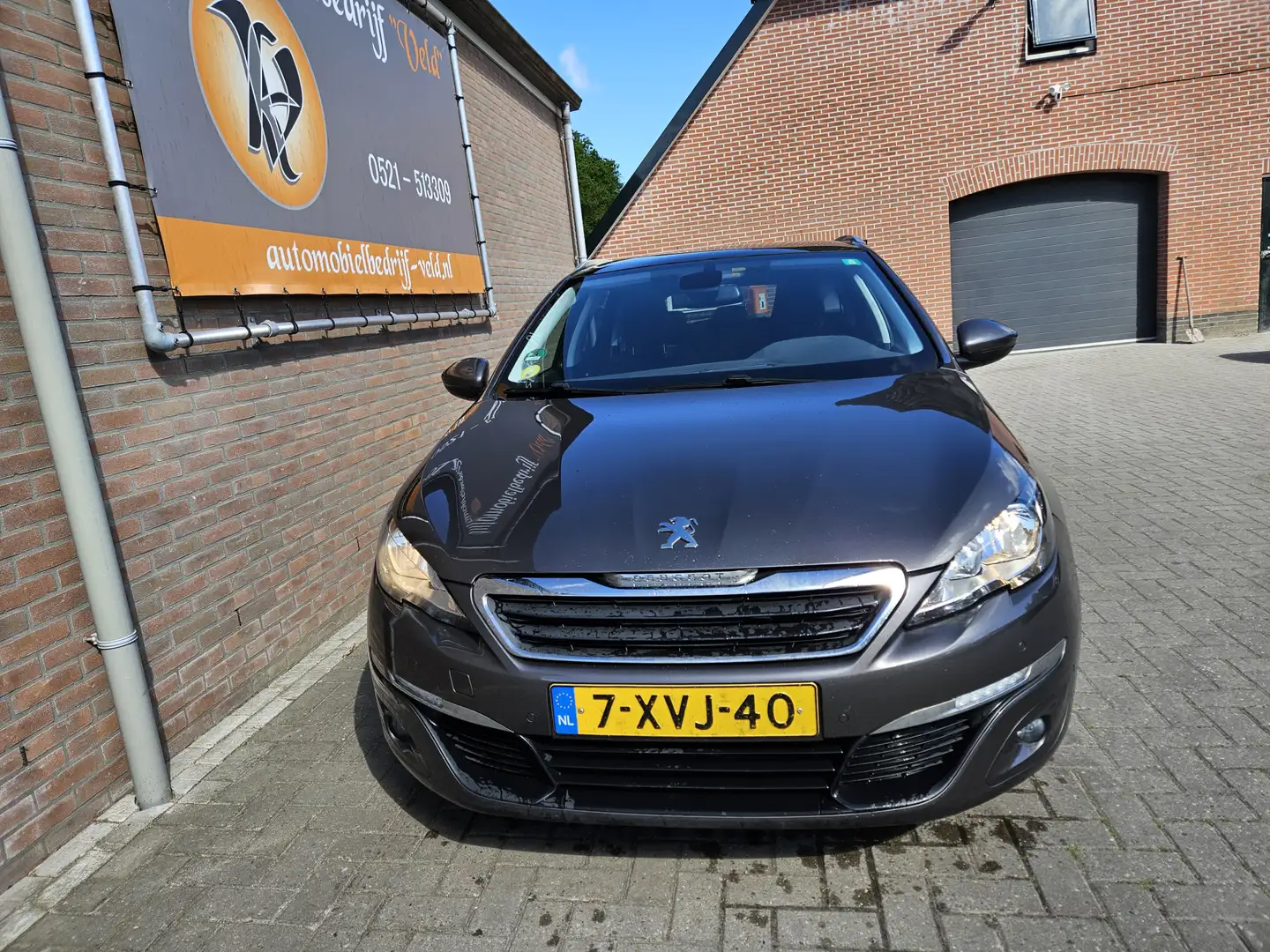Peugeot 308 SW 1.6 BlueHDI Blue Lease Executive Grijs - 2