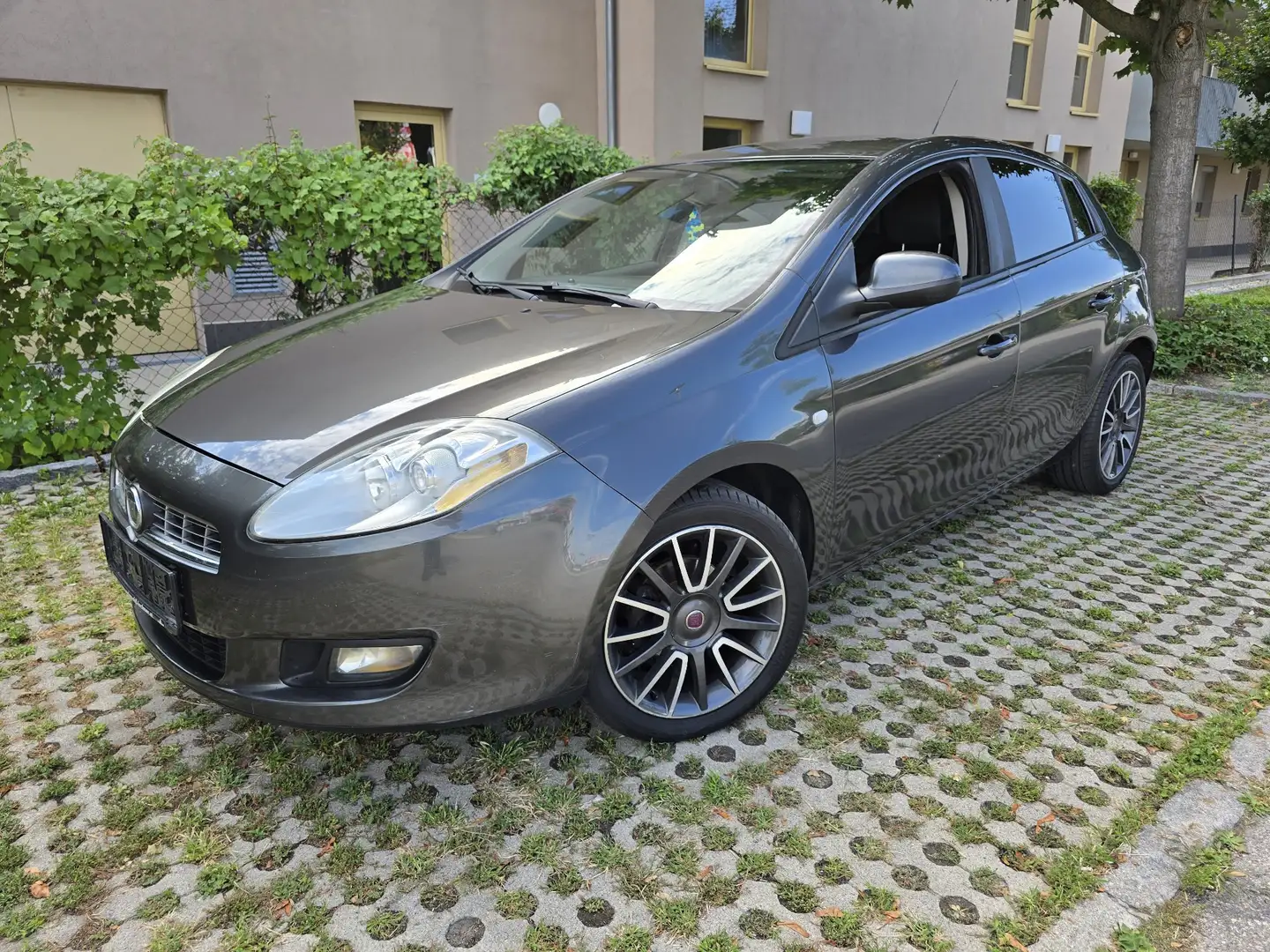 Fiat Bravo 1,4 16V Dynamic *neue Pickerl* - 2