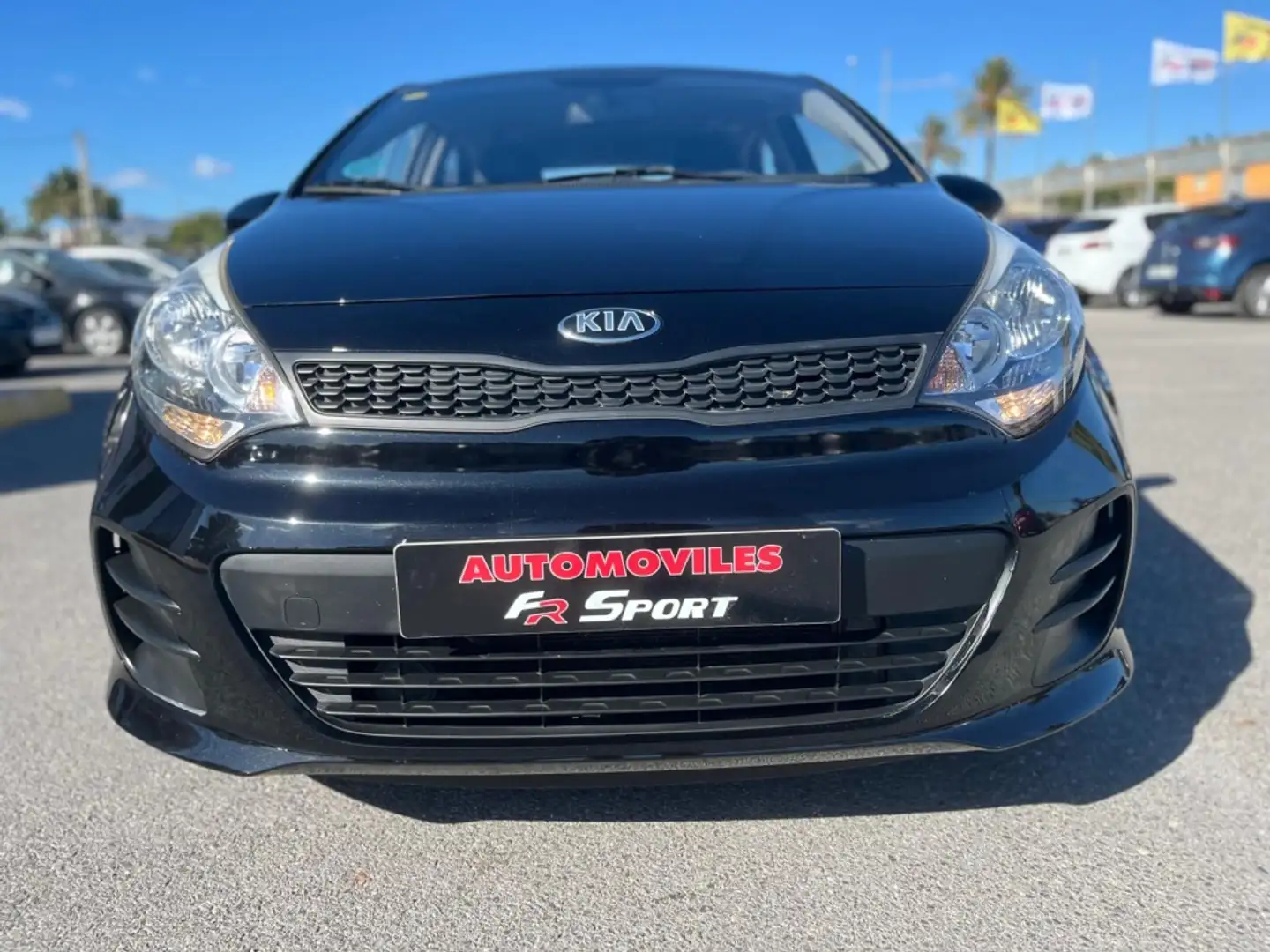 Kia Rio Pequeño Manual de 5 Puertas Nero - 2
