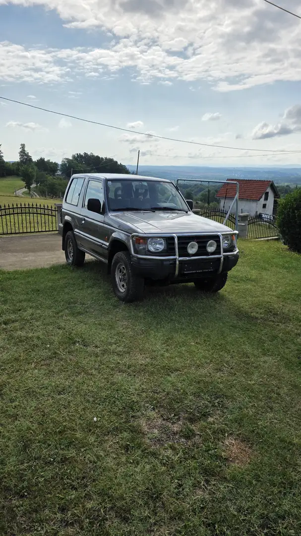 Mitsubishi Pajero 2500 TD GL - 1