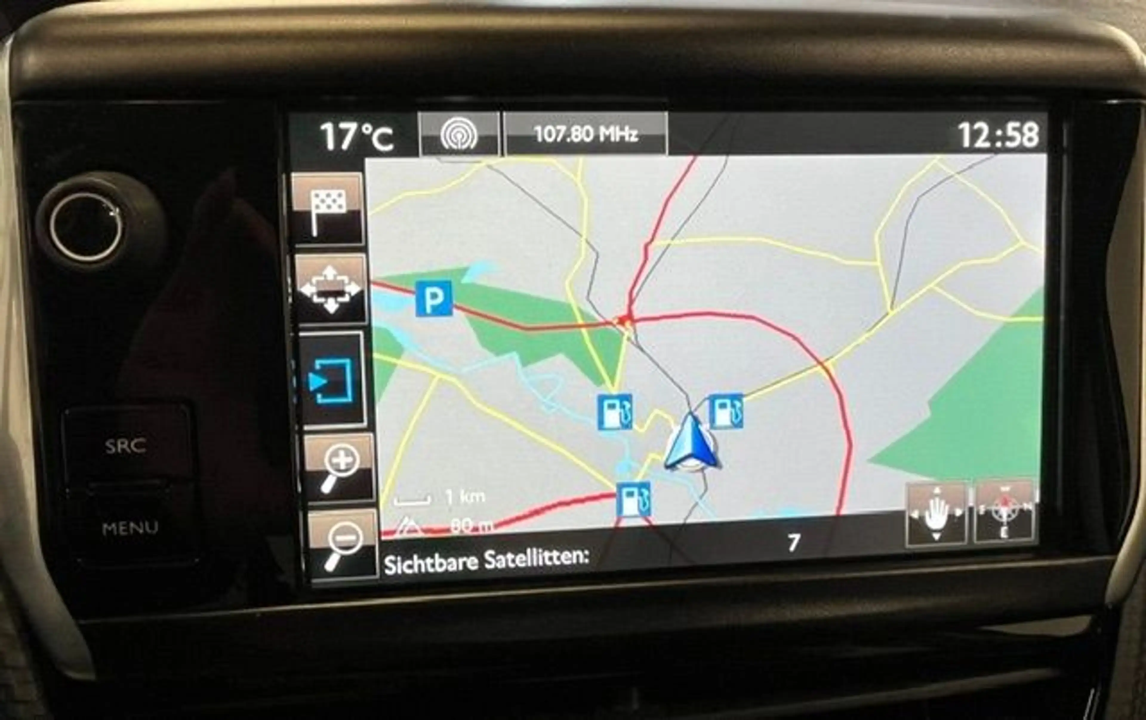 Peugeot 2008 1.2 PureTech 110 Allure+Navi+KlimaAT — photo 10