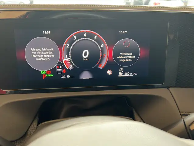 Volkswagen Tiguan view 5
