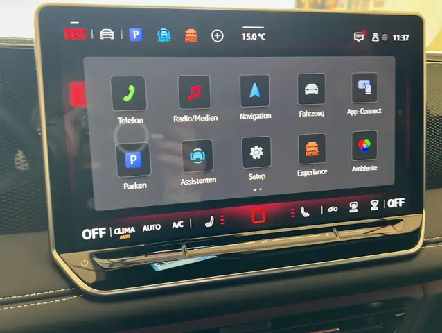 Volkswagen Tiguan view 6