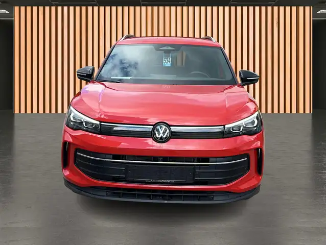 Volkswagen Tiguan view 21