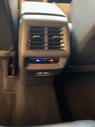 Volkswagen Tiguan view 16