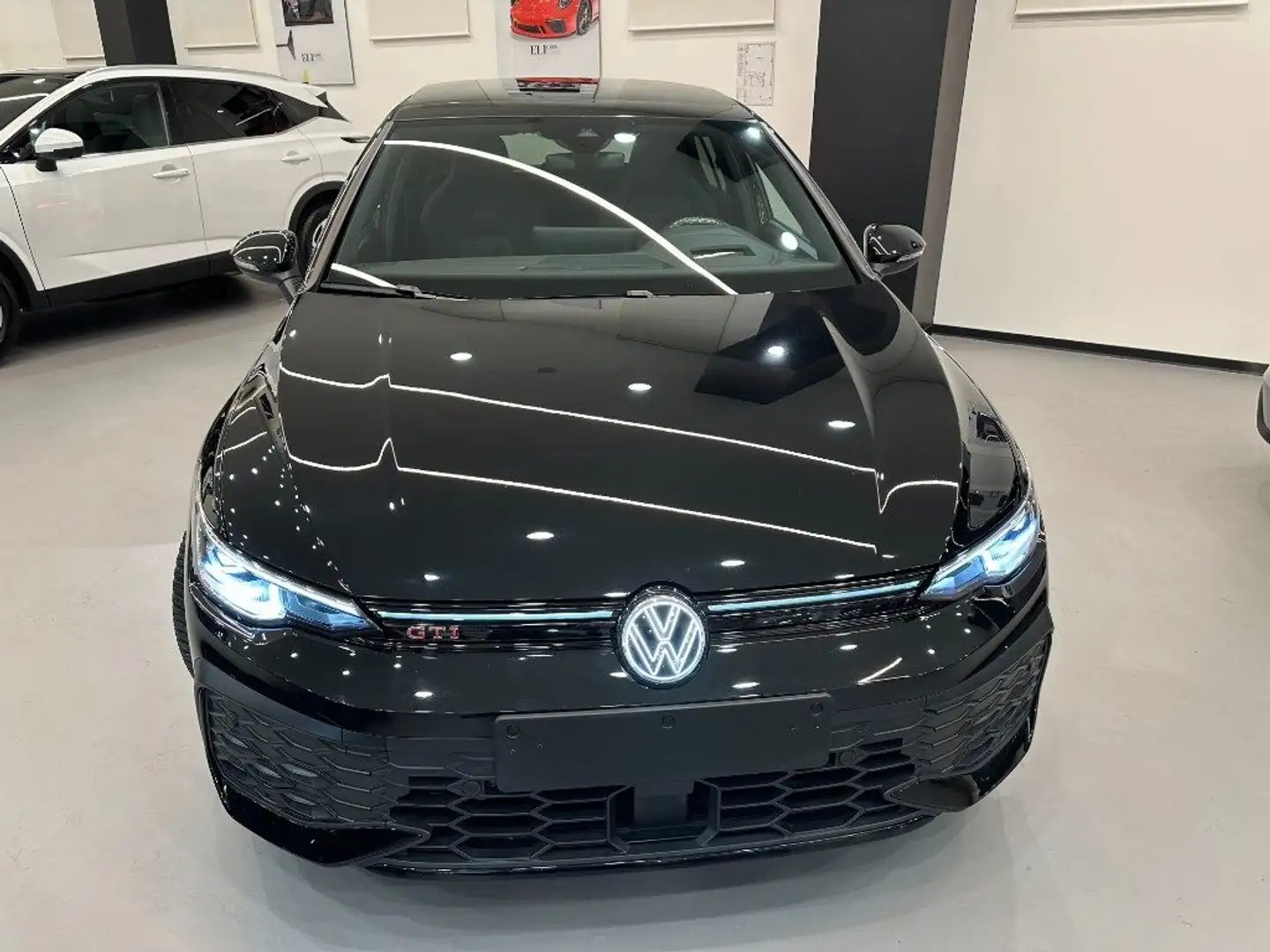 Volkswagen Golf 2.0 TSI GTI DSG Nero - 2