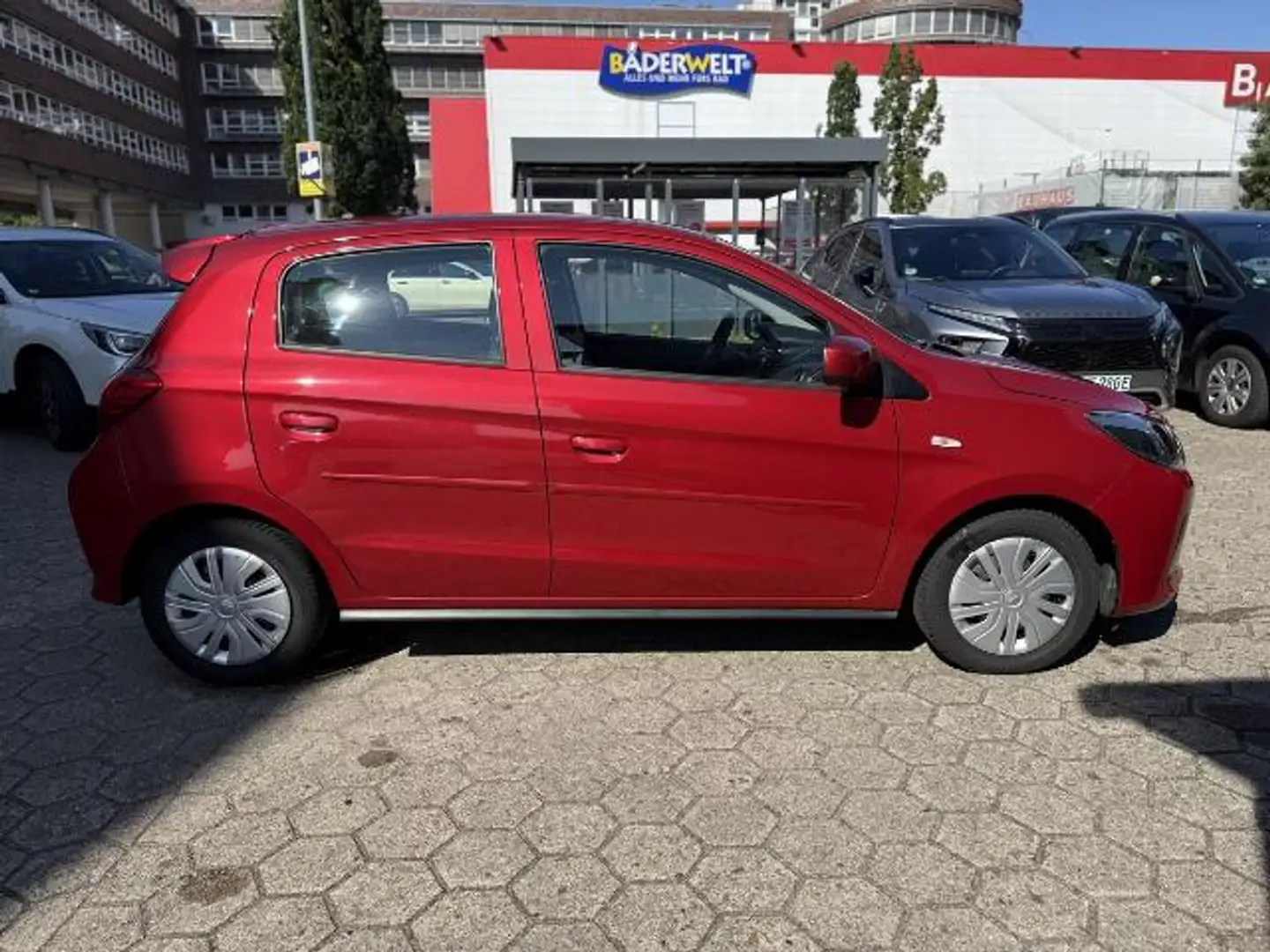 Mitsubishi Space Star Select 1.2 MT. GJR. PDC hinten Rouge - 2