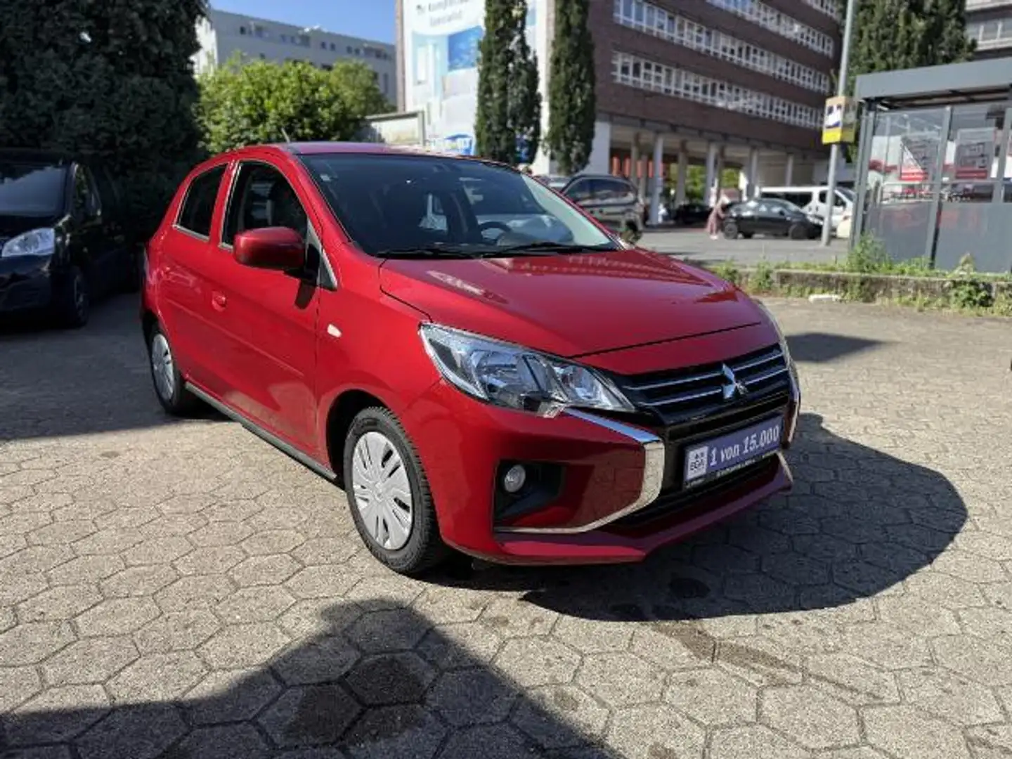 Mitsubishi Space Star Select 1.2 MT. GJR. PDC hinten Rouge - 1