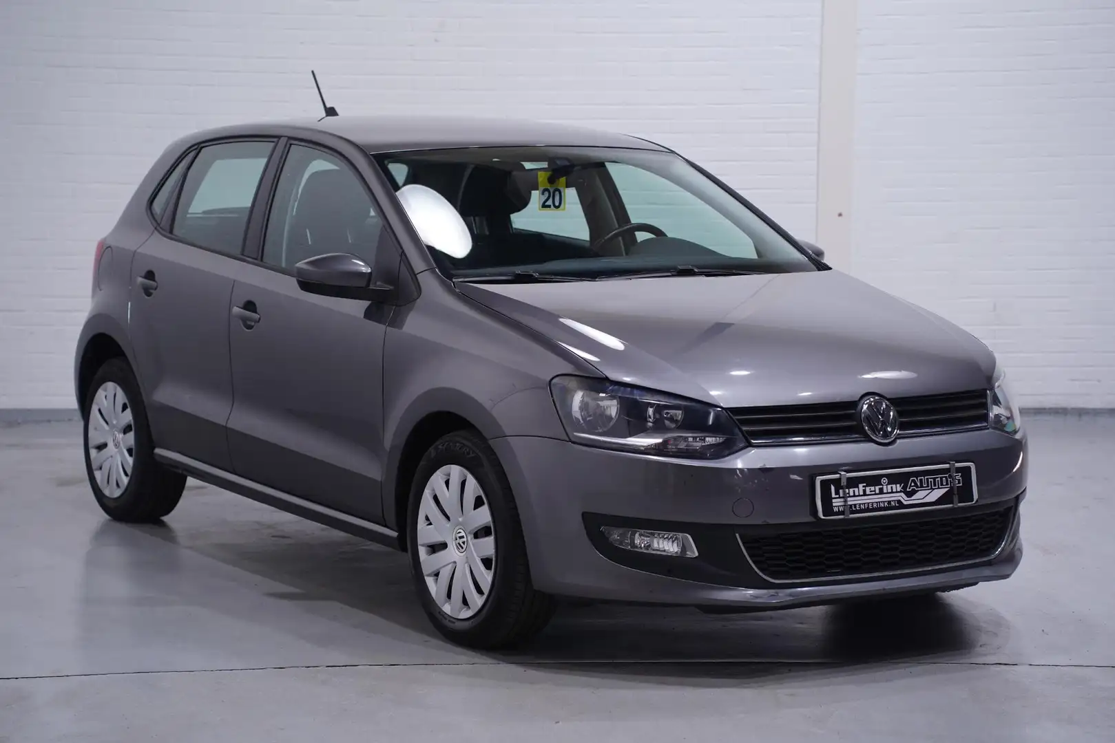 Volkswagen Polo 1.4-16V Highline navigatie PDC-achter Climacontrol Grijs - 2