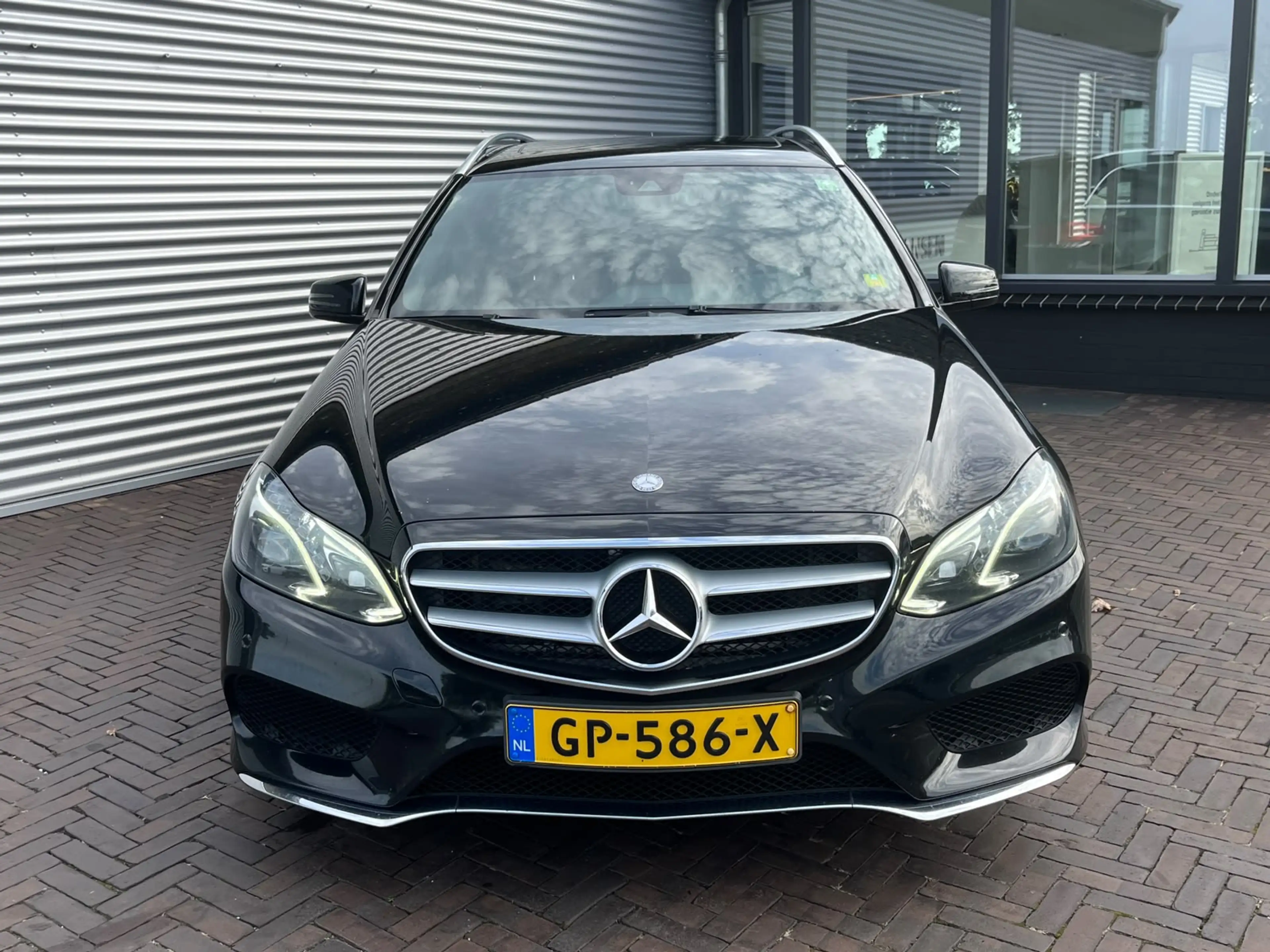 Mercedes-Benz E 300 Estate BlueTEC Prestige Avantgarde amg — photo 3
