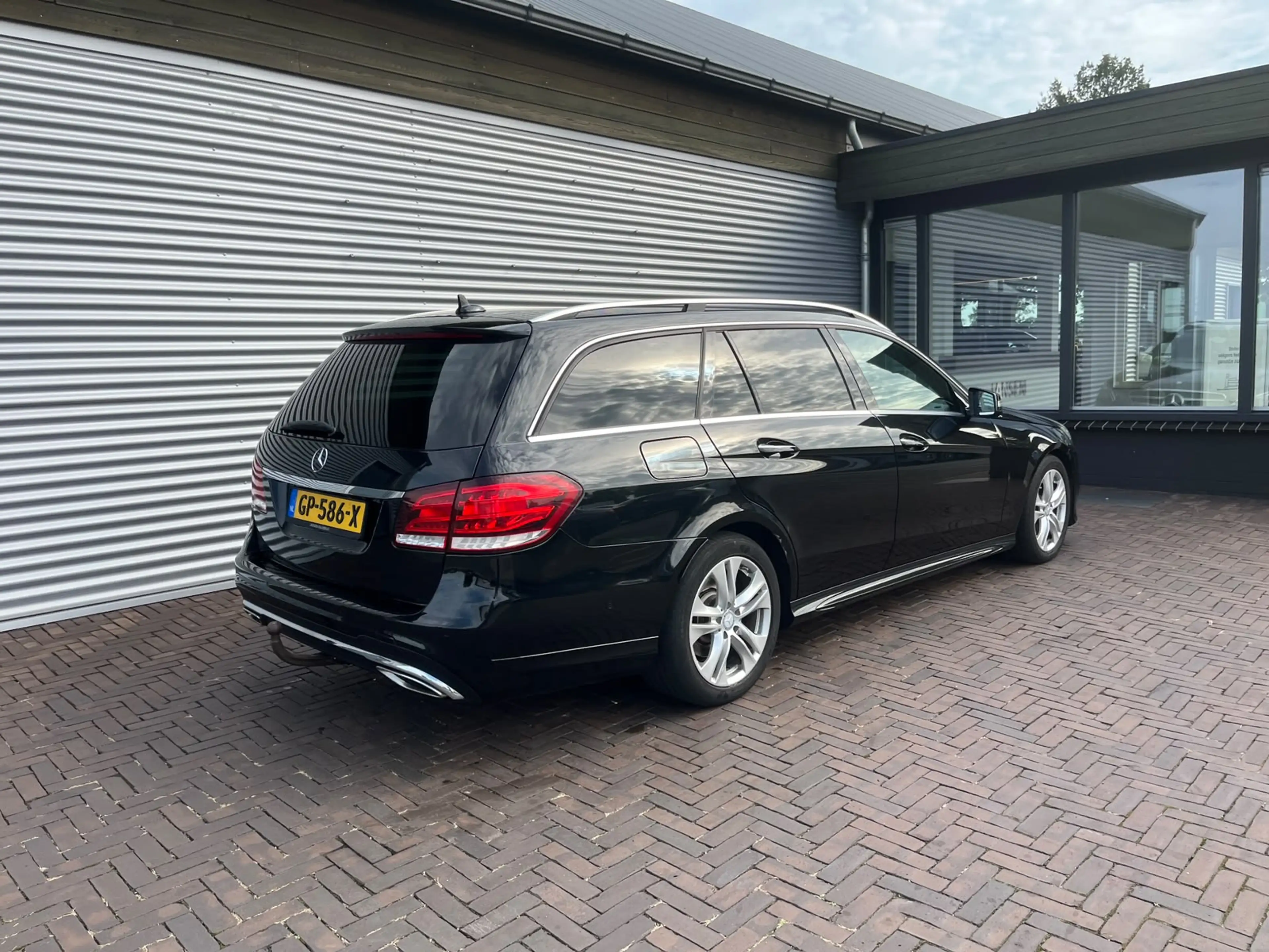 Mercedes-Benz E 300 Estate BlueTEC Prestige Avantgarde amg — photo 5