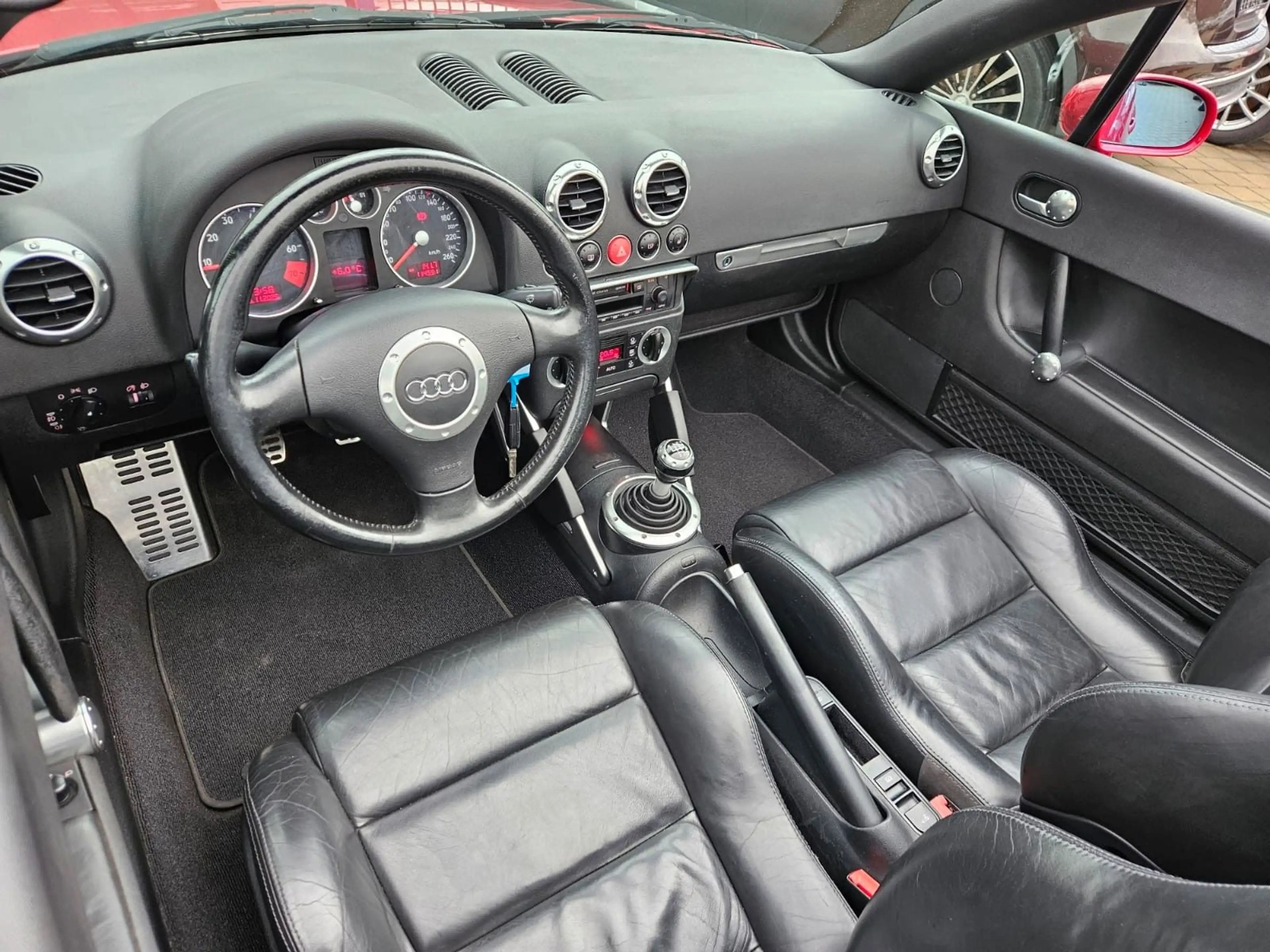 Audi TT Coupe/Roadster 1.8 T Roadster — photo 13