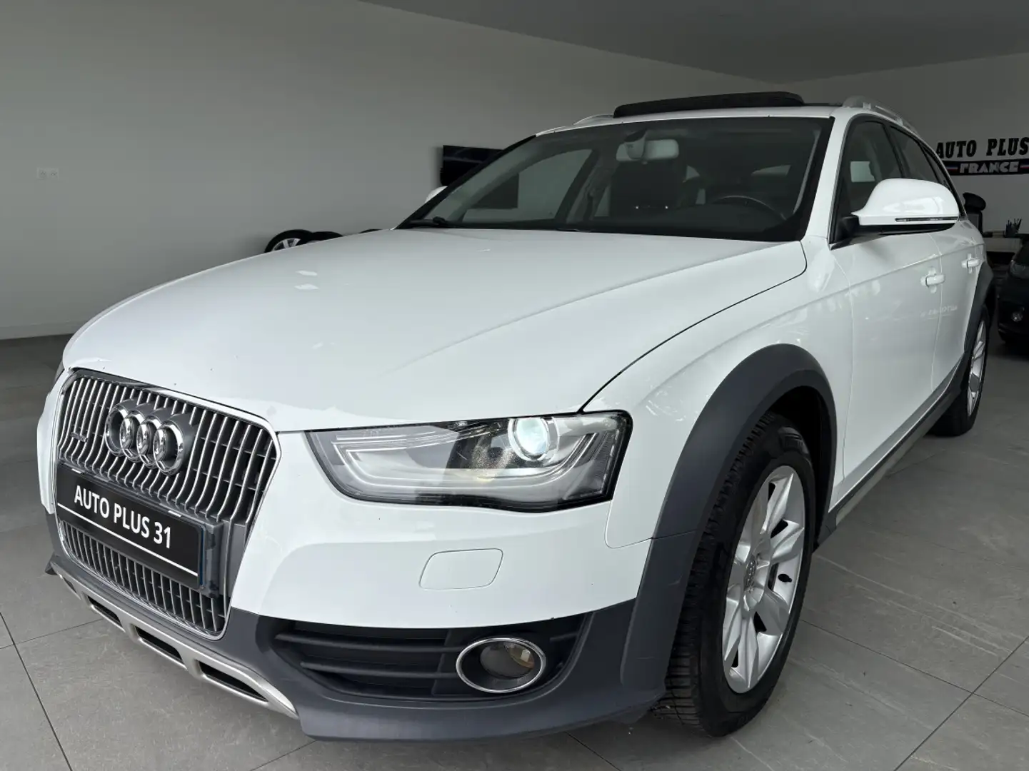 Audi A4 allroad 2.0 TDI 143 Ambiente - 1
