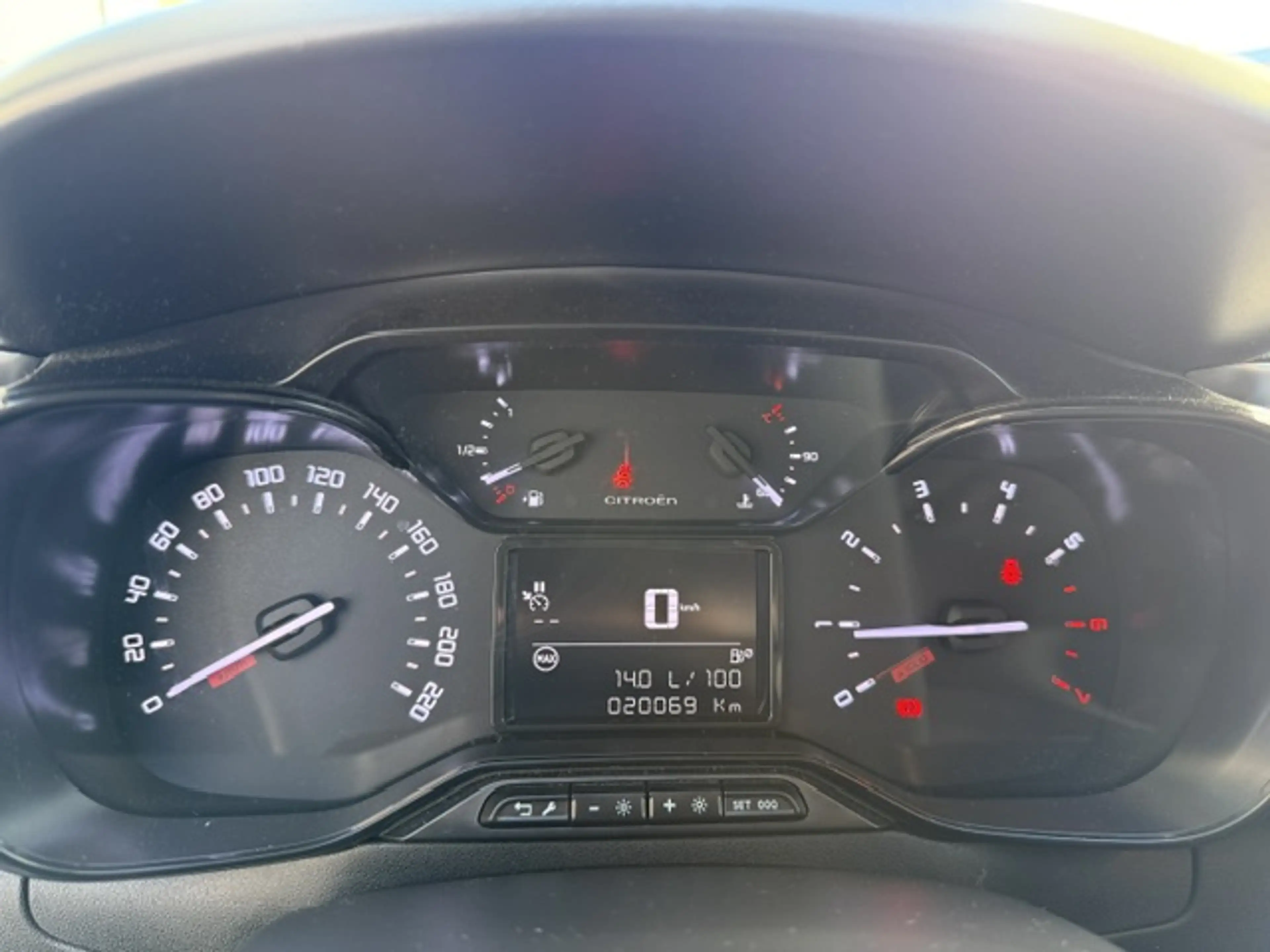 Citroen C3 Shine — photo 12