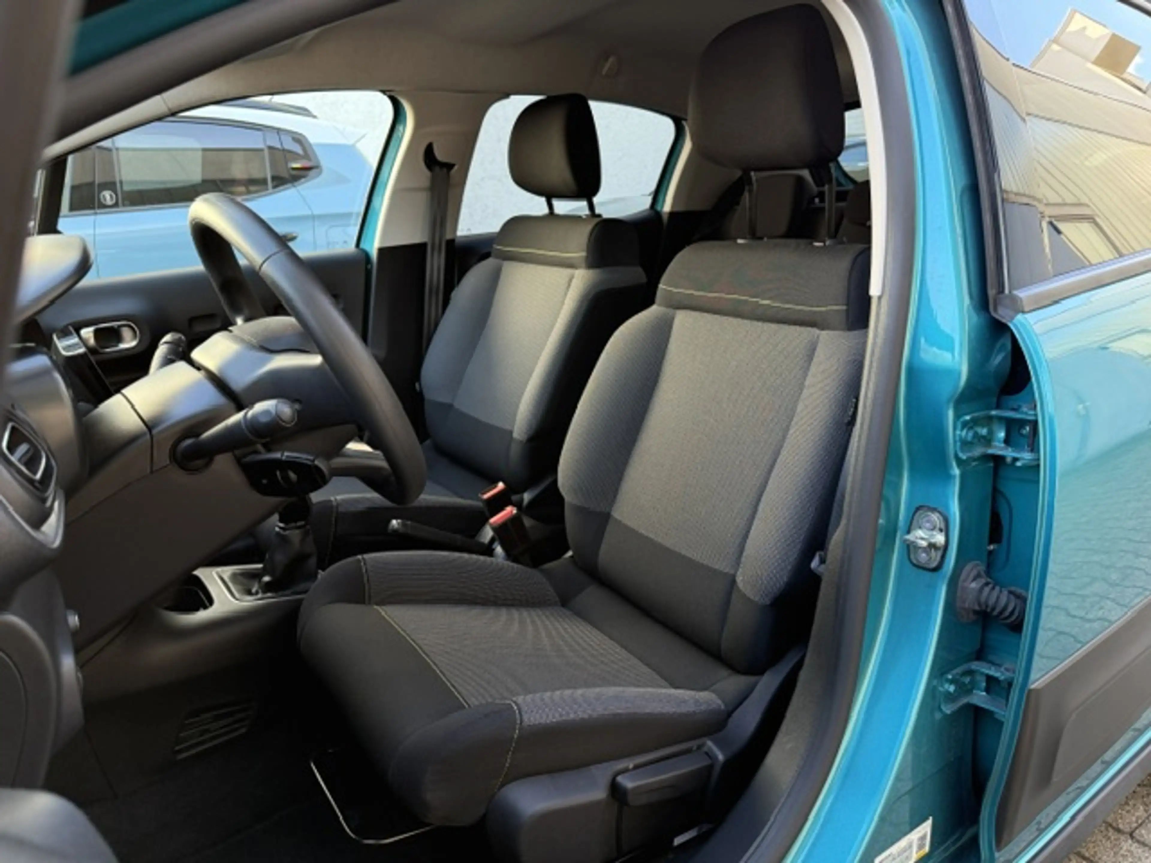 Citroen C3 Shine — photo 8