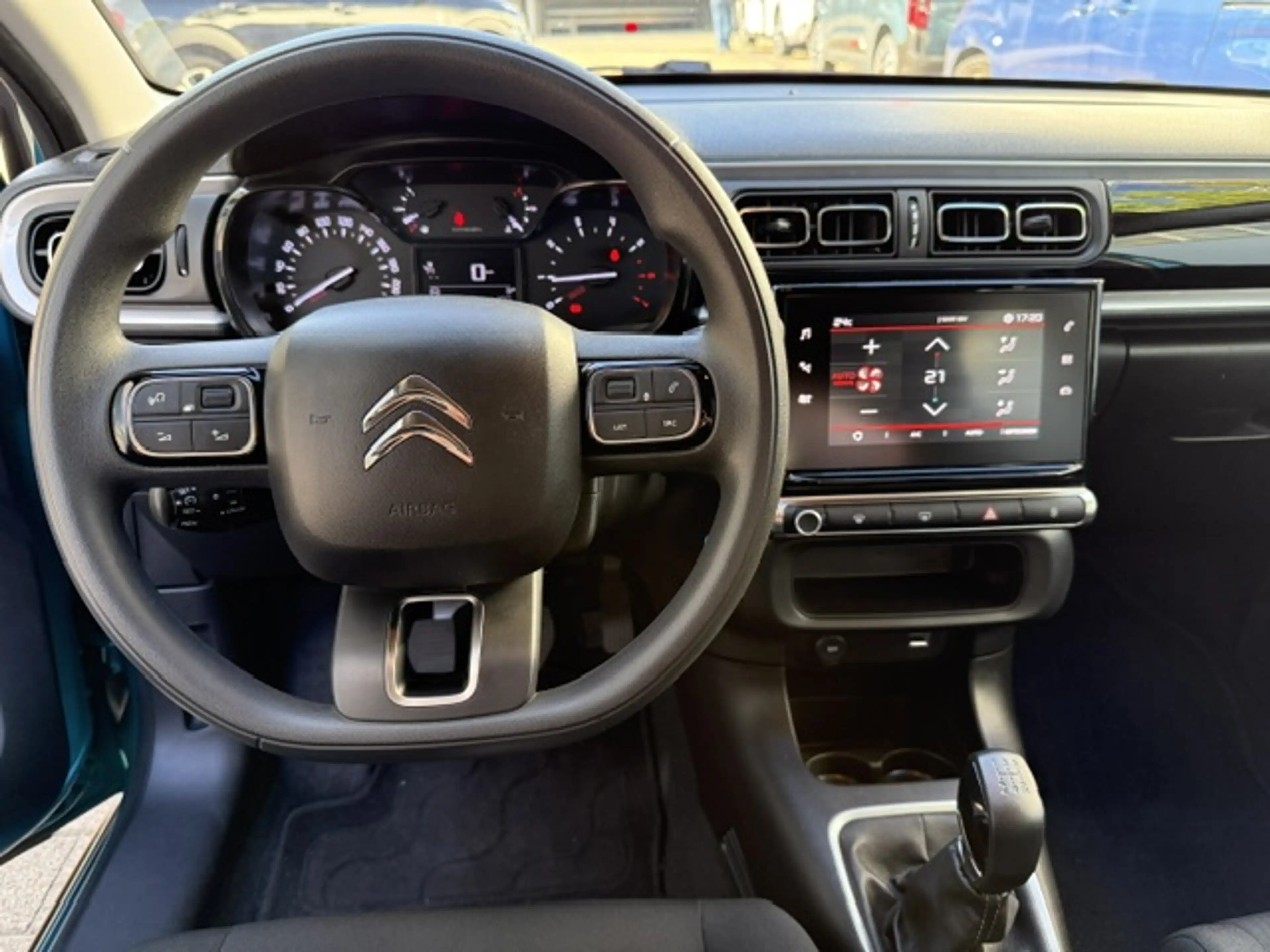 Citroen C3 Shine — photo 11