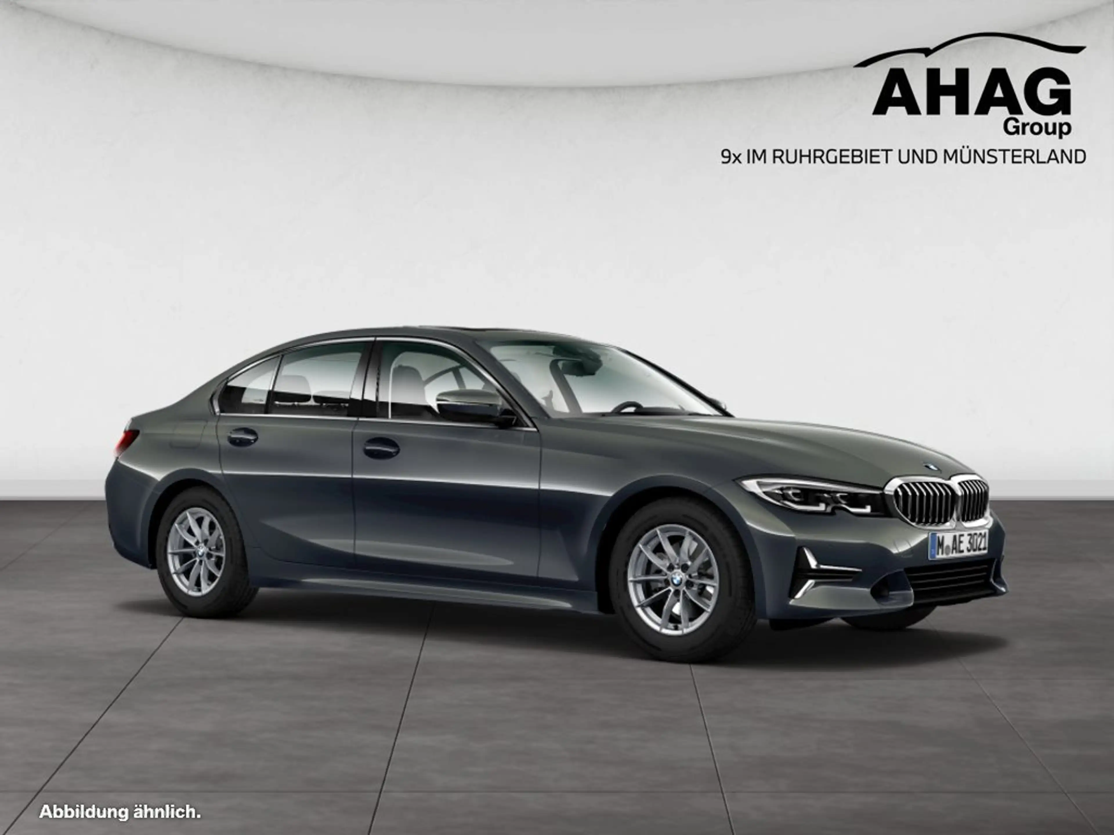 BMW 330 i xDrive Limousine — photo 9