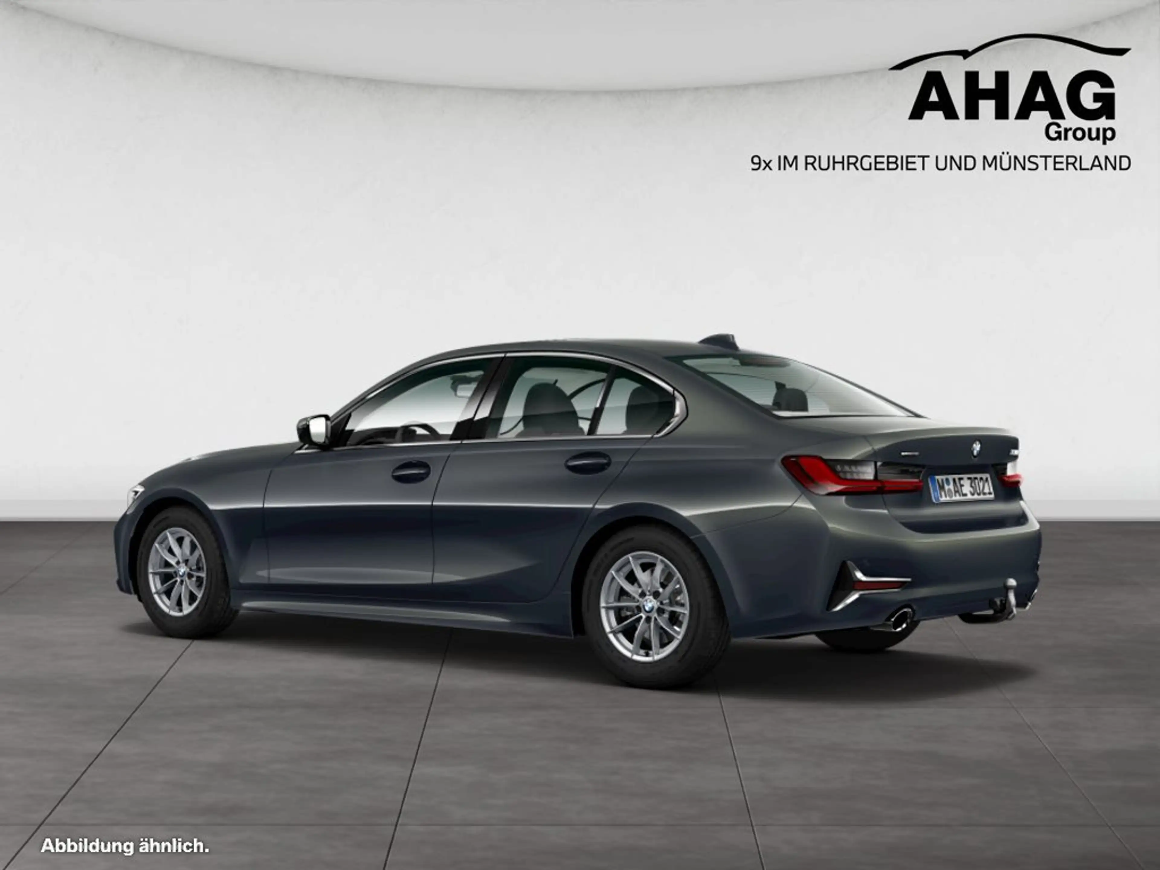 BMW 330 i xDrive Limousine — photo 6