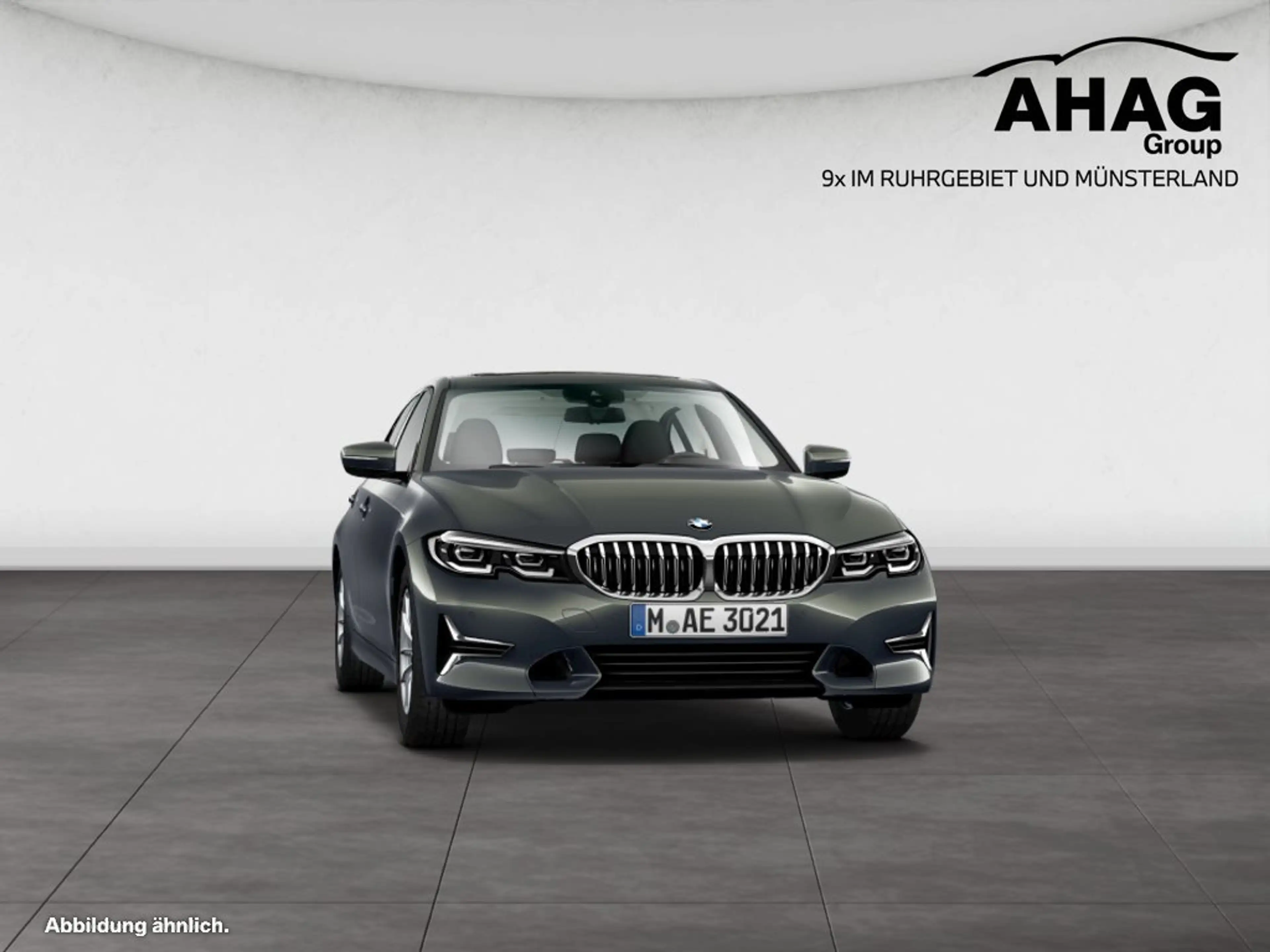 BMW 330 i xDrive Limousine — photo 10
