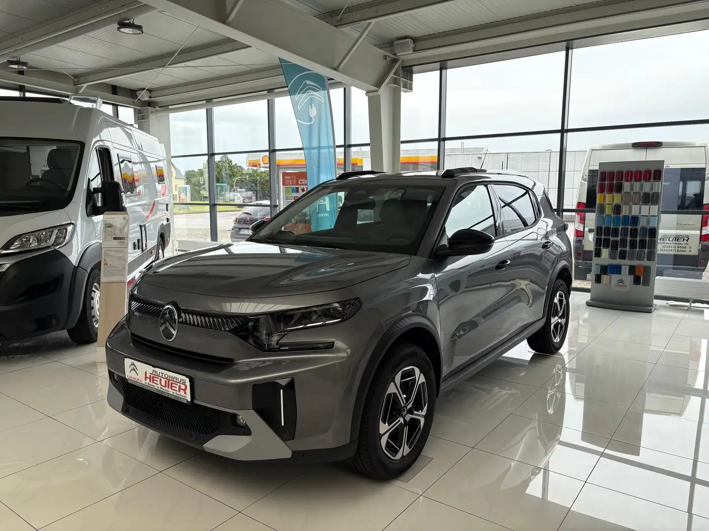 Citroen C3 Aircross Hybrid 145 e-DSC6 MAX Grijs - 1