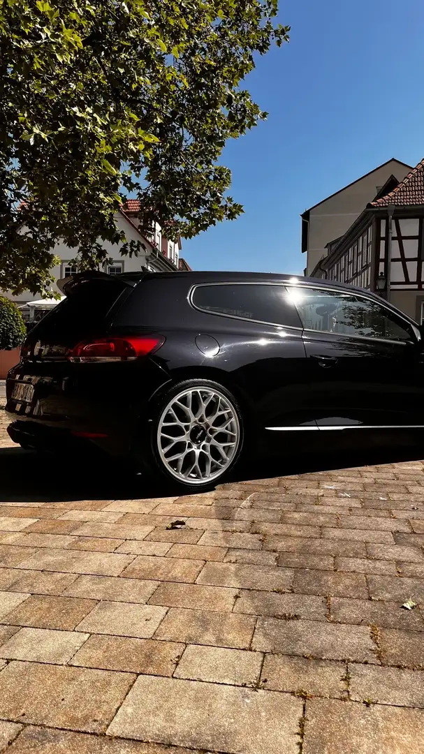 Volkswagen Scirocco 1.4 TSI 118 kW Schwarz - 2