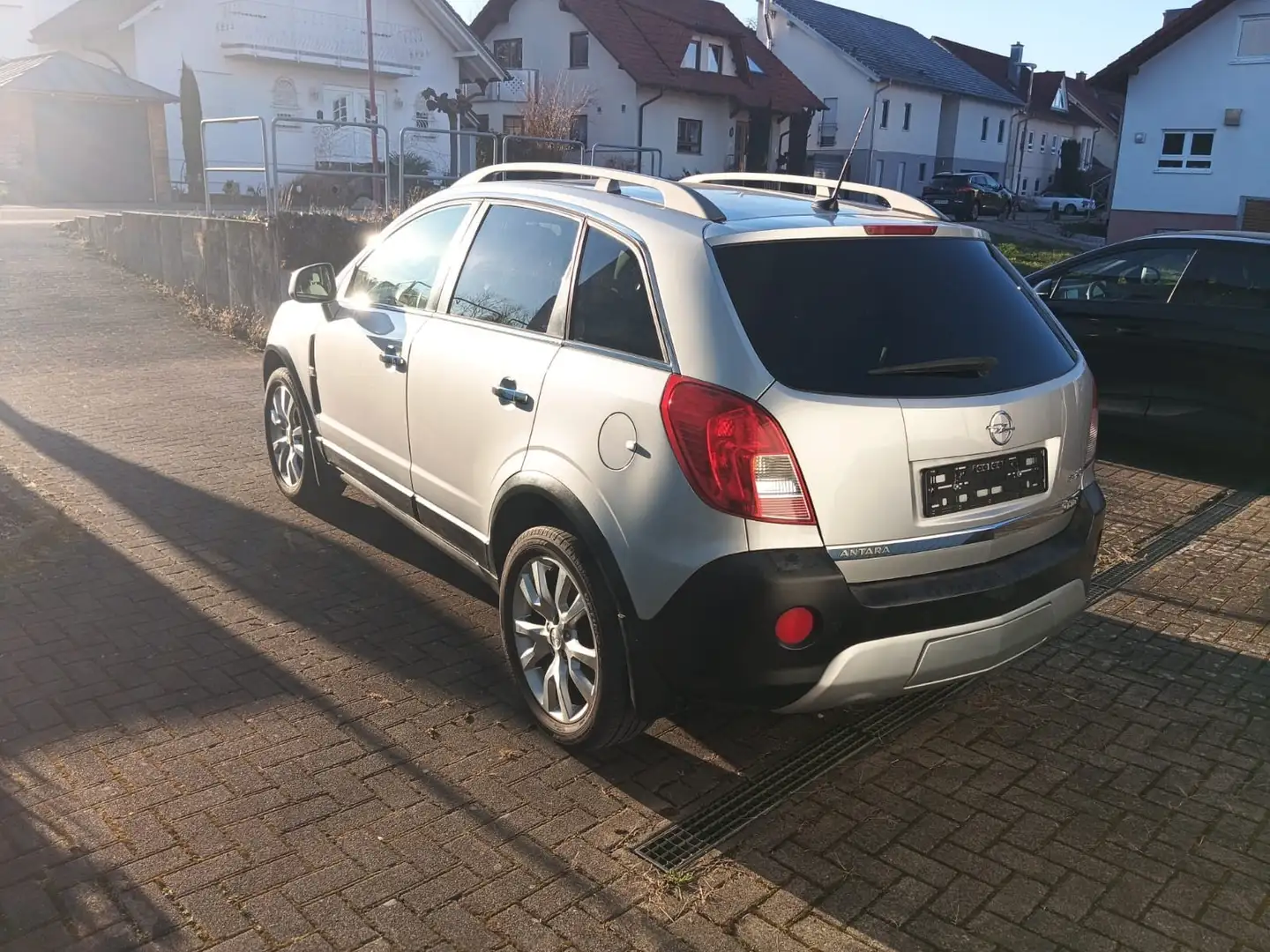 Opel Antara 2.3 CDTI 4x4 Design Edition Gri - 2