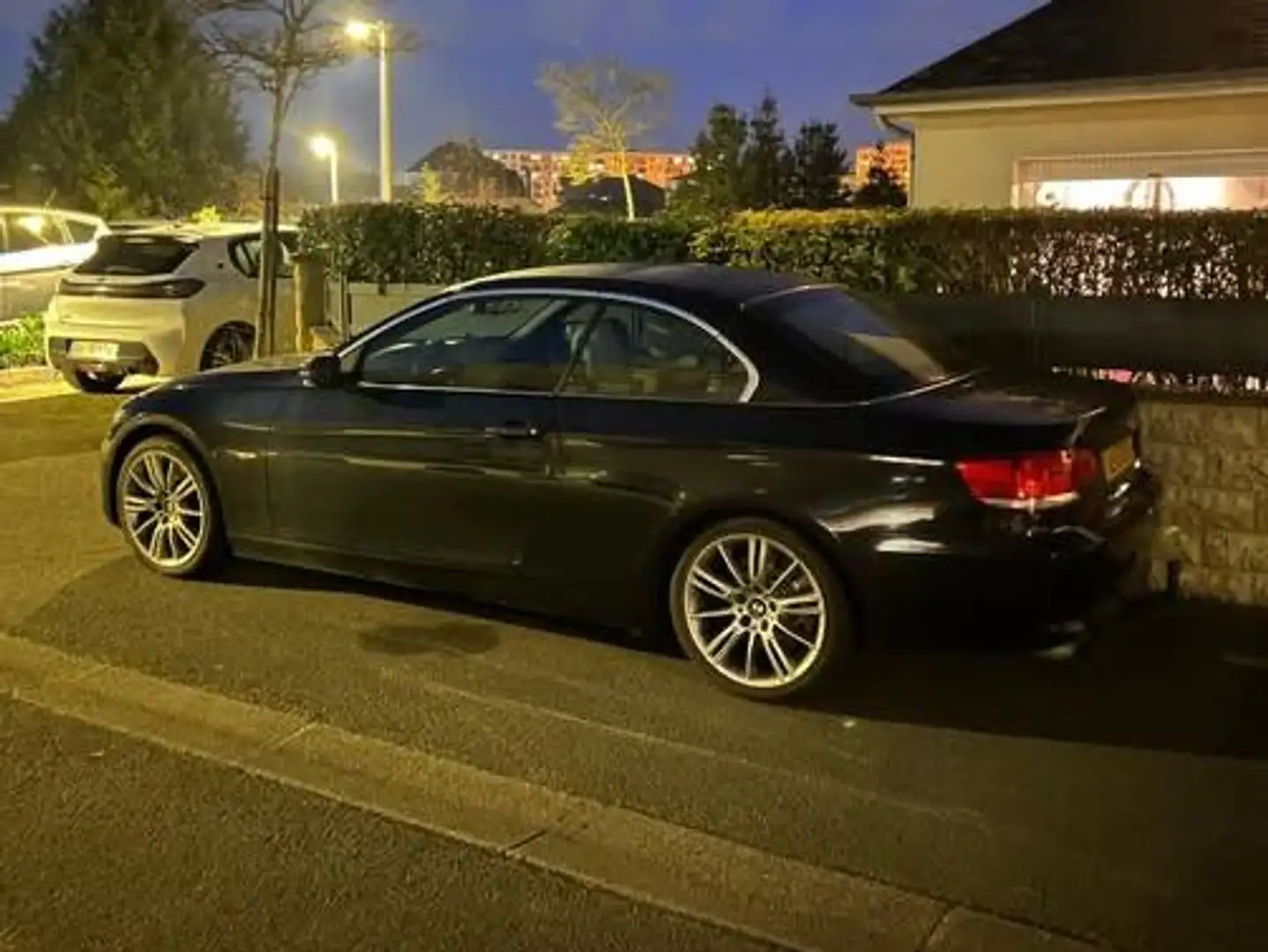 BMW 330 Cab 330i Luxe Bleu - 2