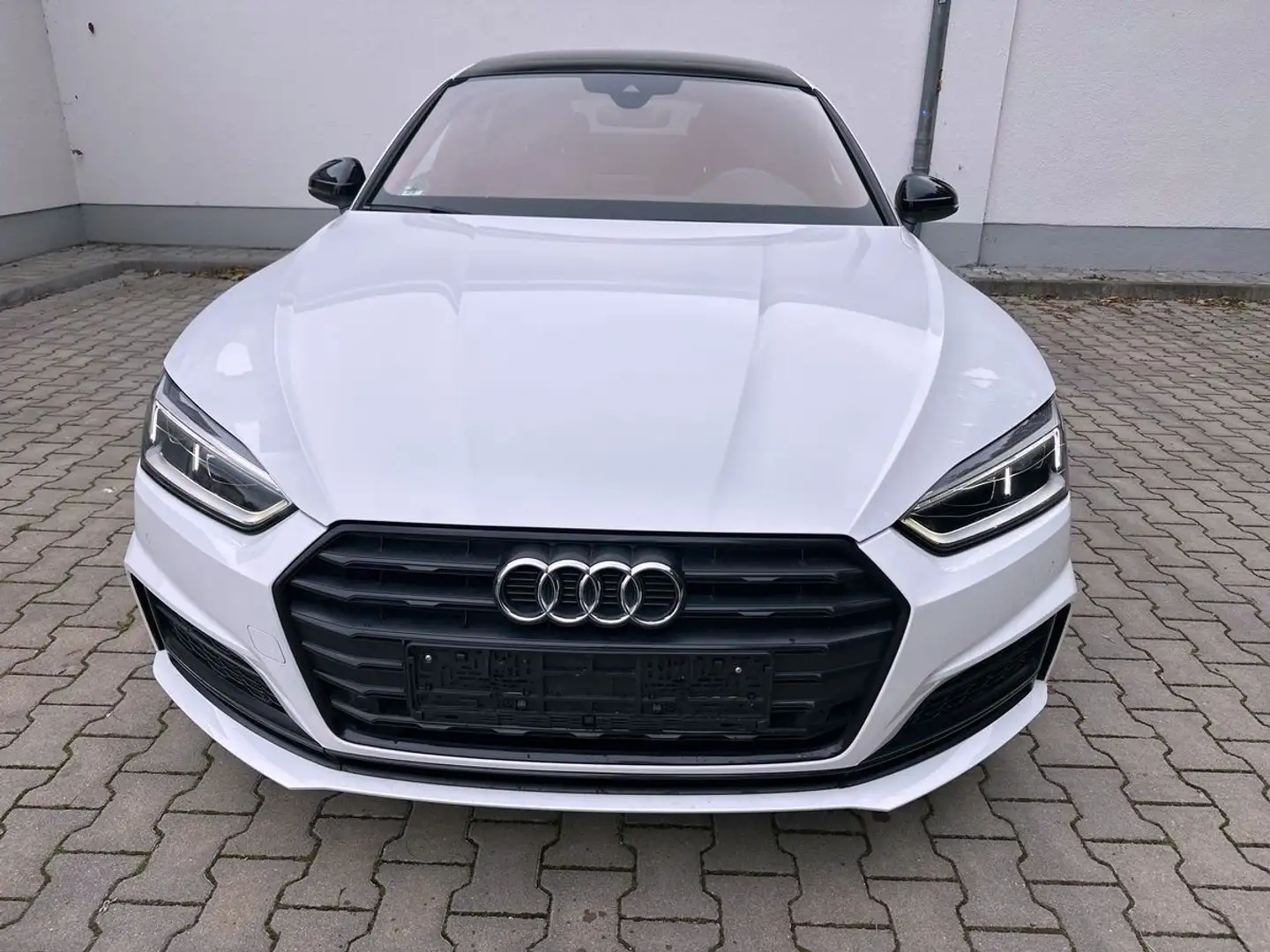 Audi A5 40 TDI design - 1