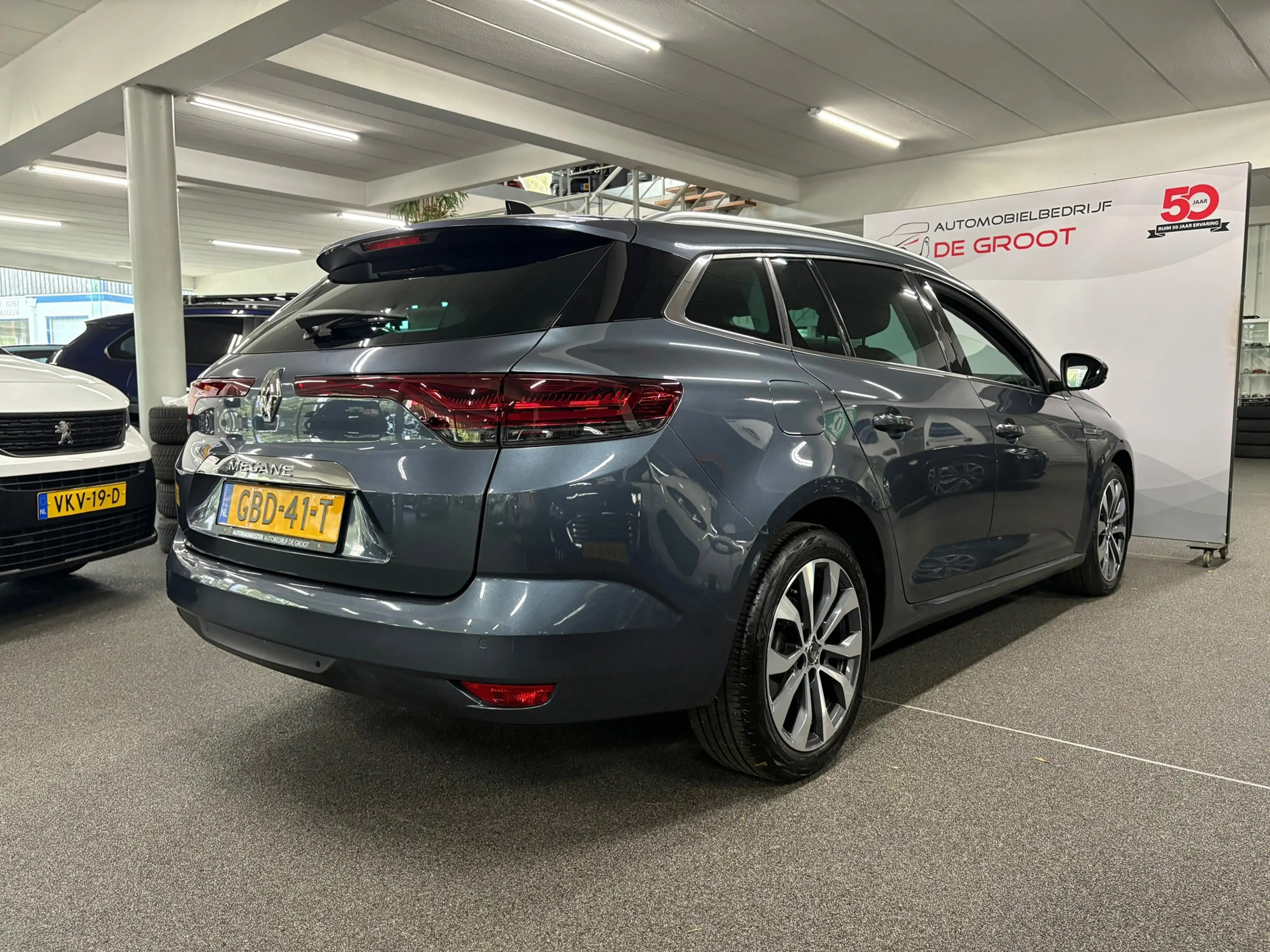 Renault Megane Estate 1.3 TCe 140 Techno/ NL auto/ Achteruitrijca — photo 5